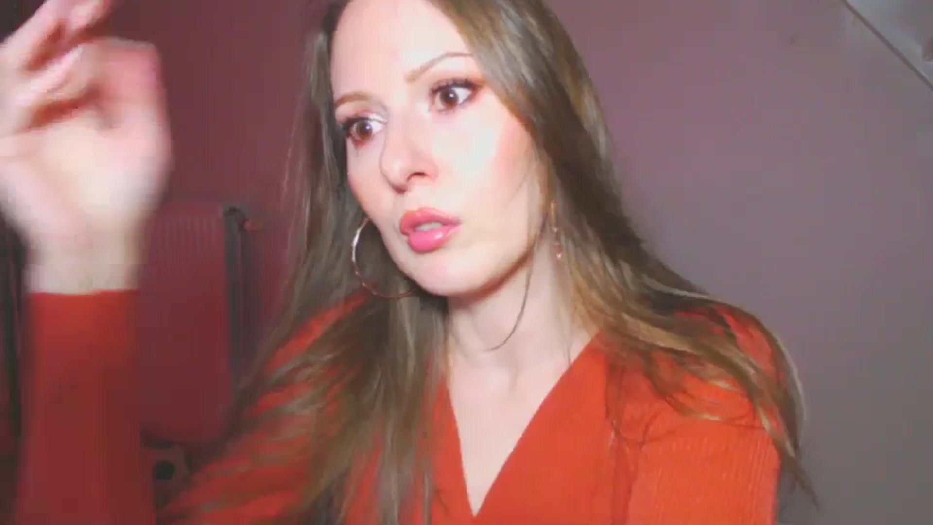 Gallery image thumbnail from NikkyCZ's myfreecams stream on, 09/16/2024, 19:23 image 12 of 20