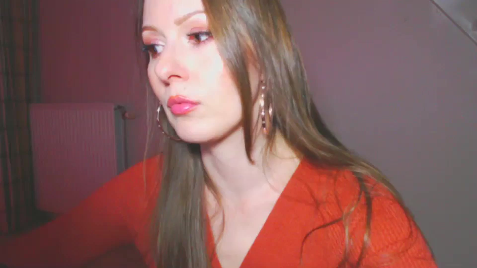 Gallery image thumbnail from NikkyCZ's myfreecams stream on, 09/16/2024, 19:23 image 10 of 20