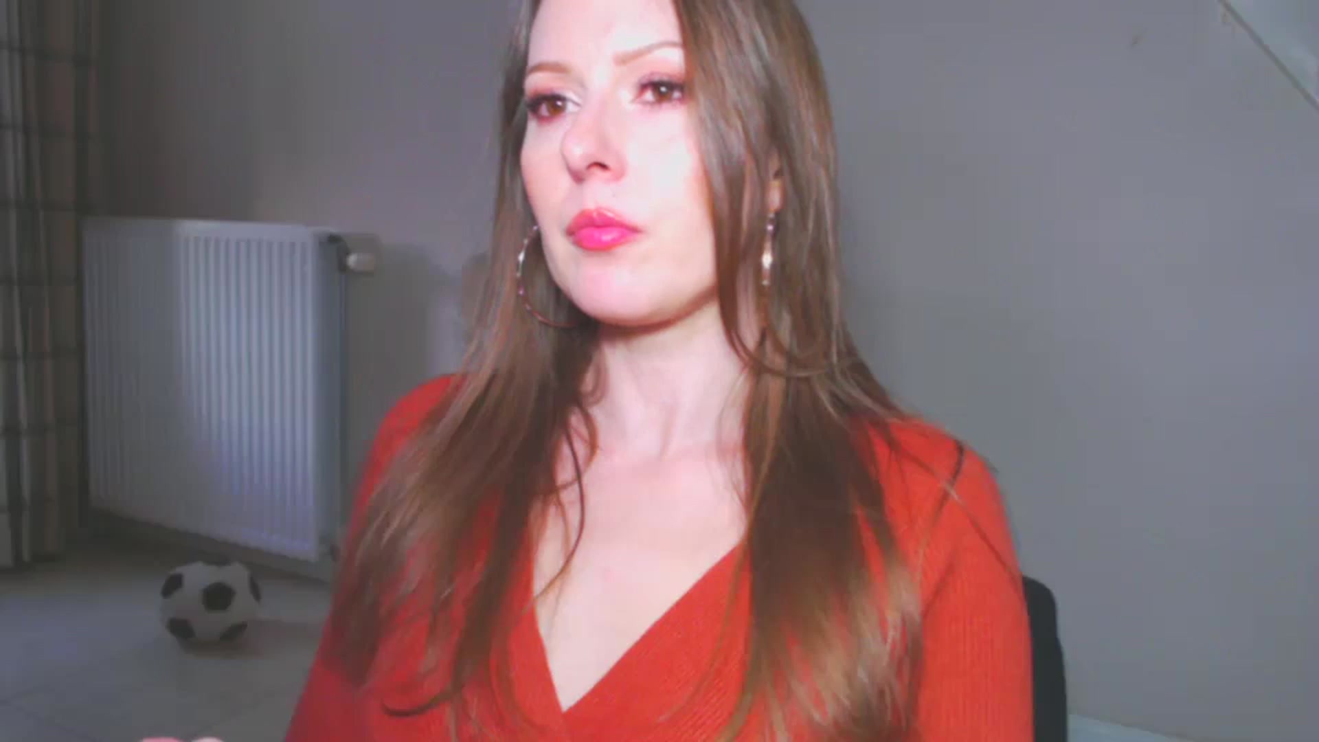 Gallery image thumbnail from NikkyCZ's myfreecams stream on, 09/16/2024, 19:23 image 3 of 20