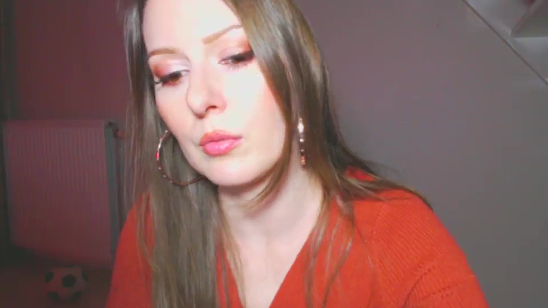 Gallery image thumbnail from NikkyCZ's myfreecams stream on, 09/16/2024, 19:23 image 14 of 20