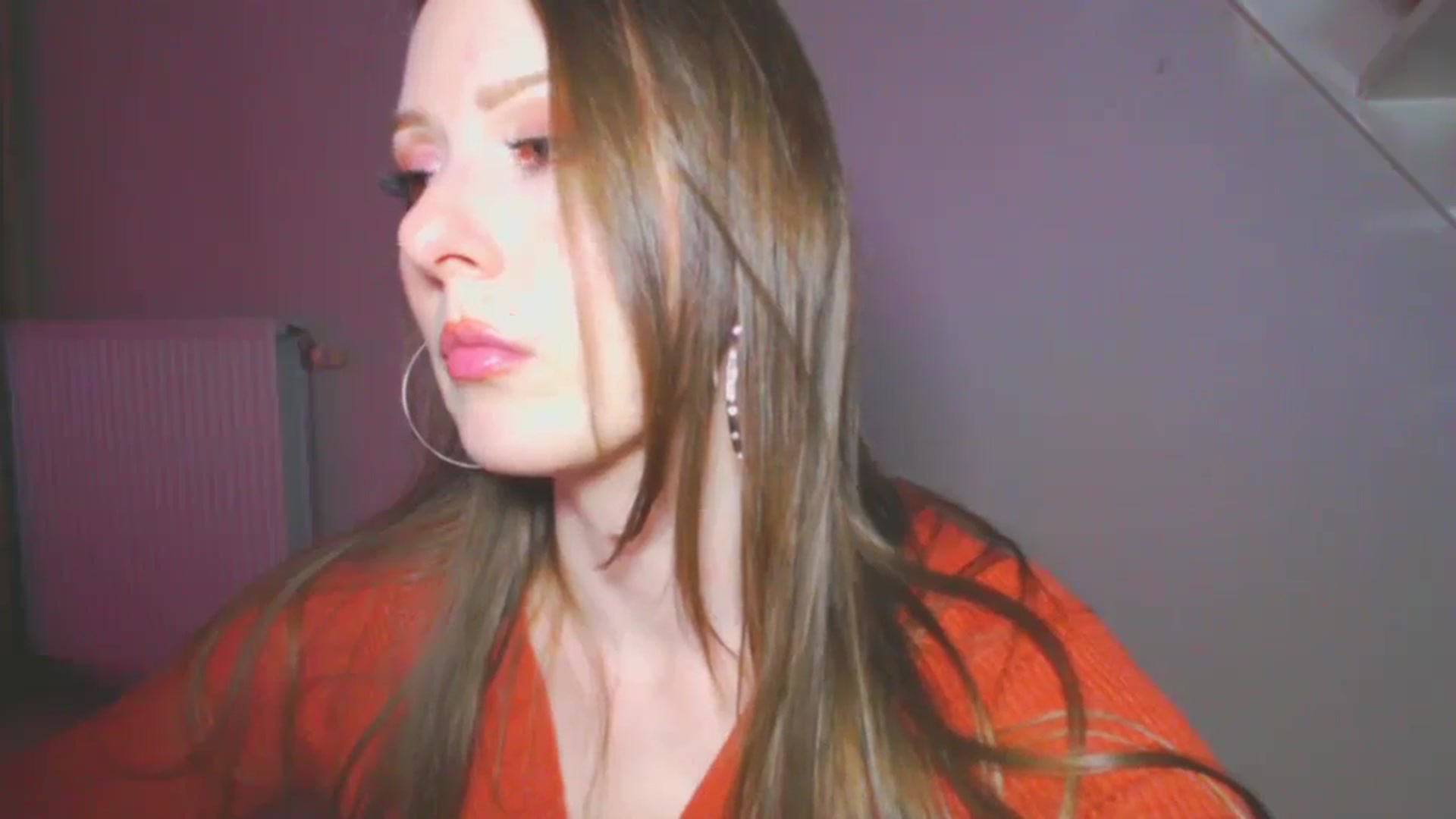 Gallery image thumbnail from NikkyCZ's myfreecams stream on, 09/16/2024, 19:23 image 19 of 20