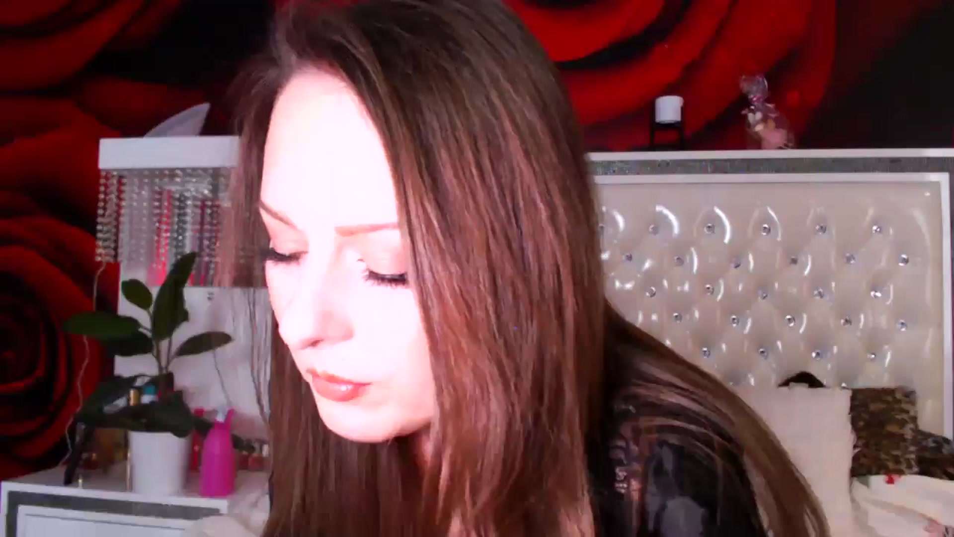 Gallery image thumbnail from NikkyCZ's myfreecams stream on, 02/26/2025, 15:20 image 15 of 20