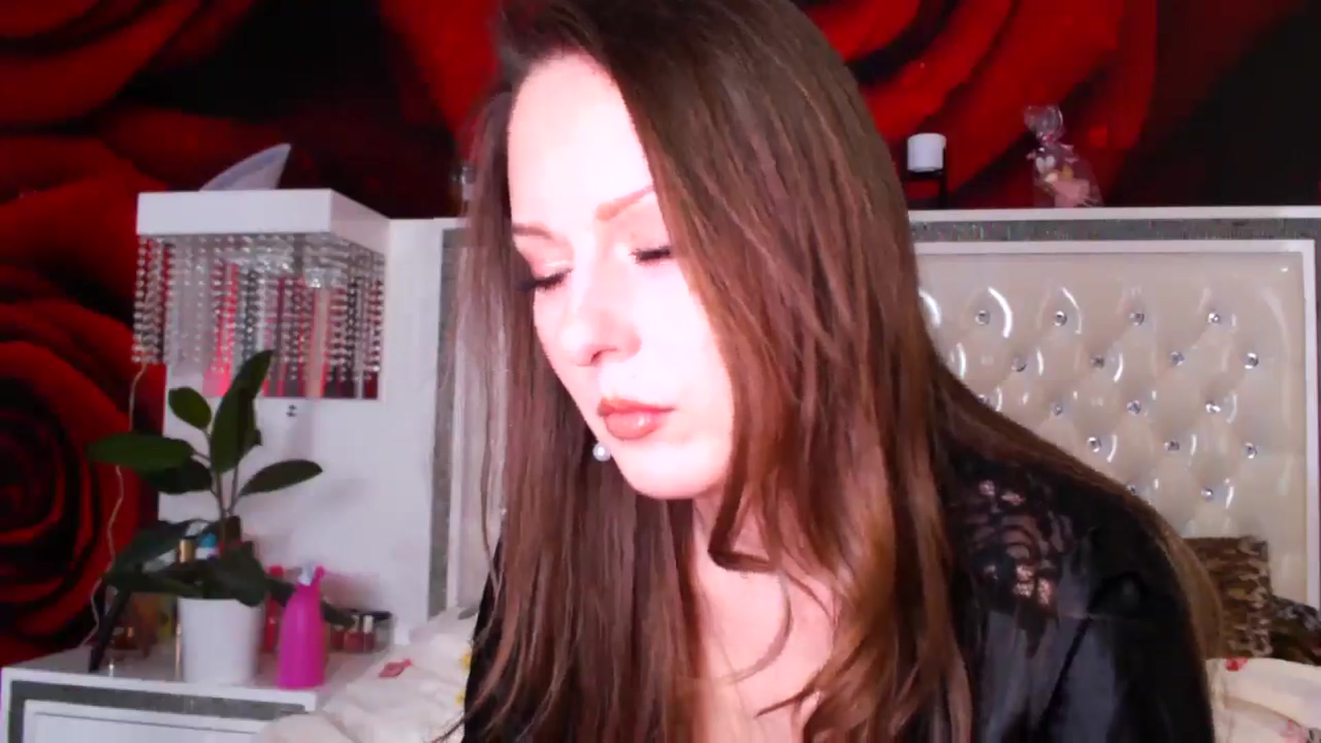 Gallery image thumbnail from NikkyCZ's myfreecams stream on, 02/26/2025, 15:20 image 19 of 20