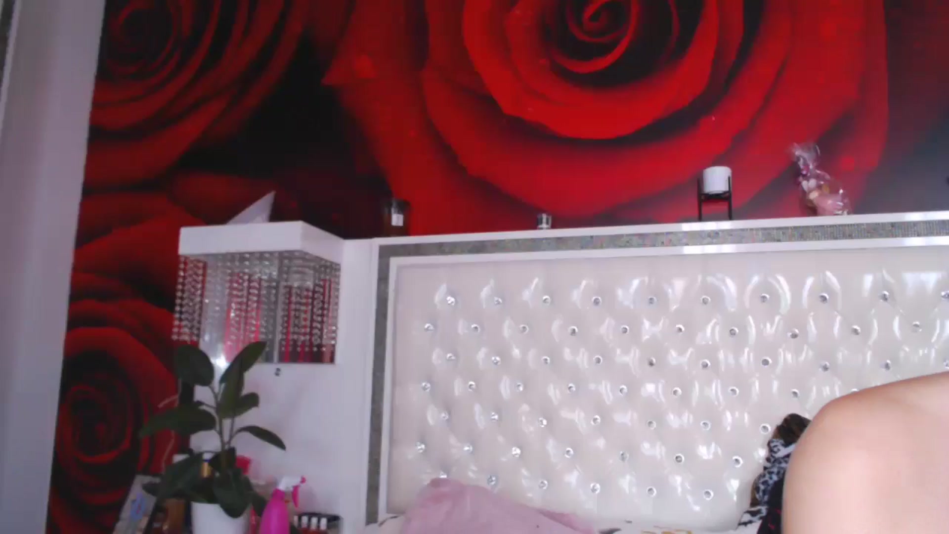 Gallery image thumbnail from NikkyCZ's myfreecams stream on, 04/09/2025, 15:09 image 13 of 20