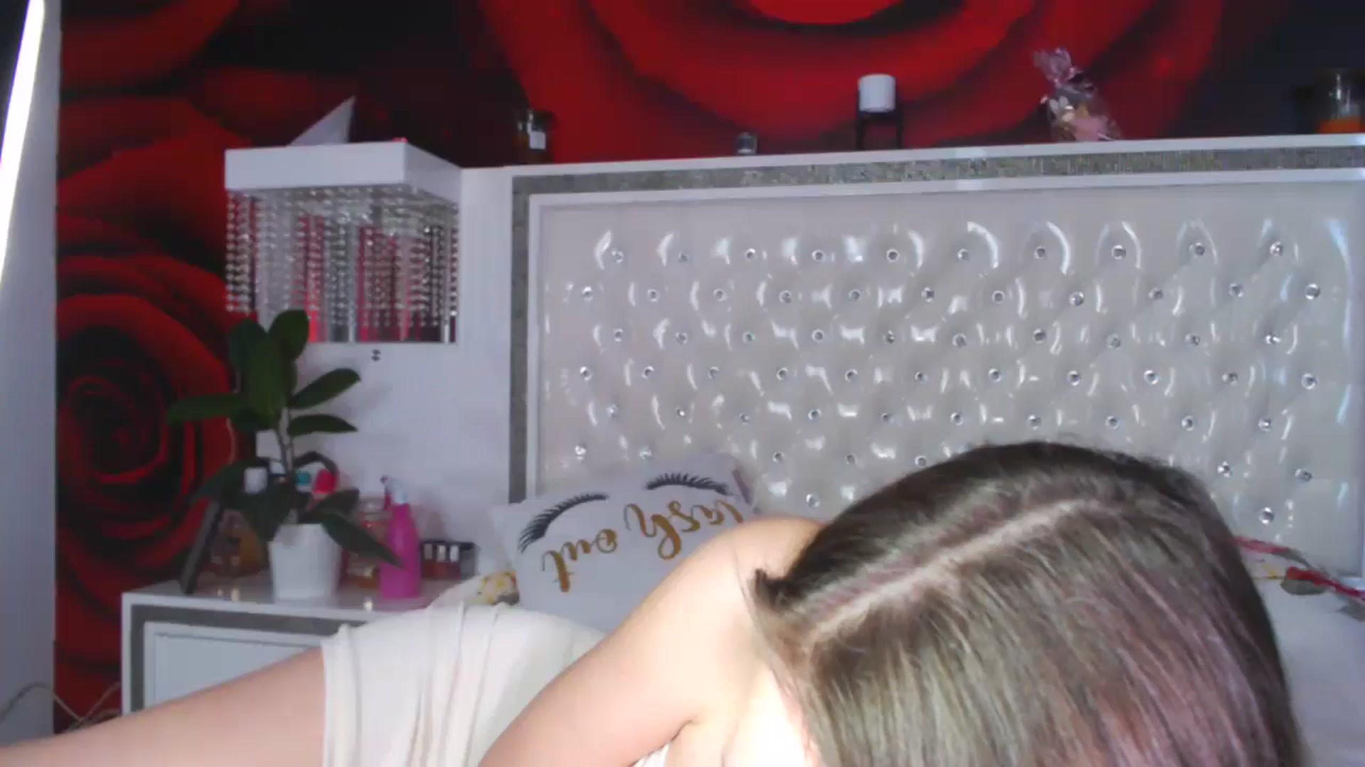 Gallery image thumbnail from NikkyCZ's myfreecams stream on, 04/29/2025, 15:05 image 19 of 20