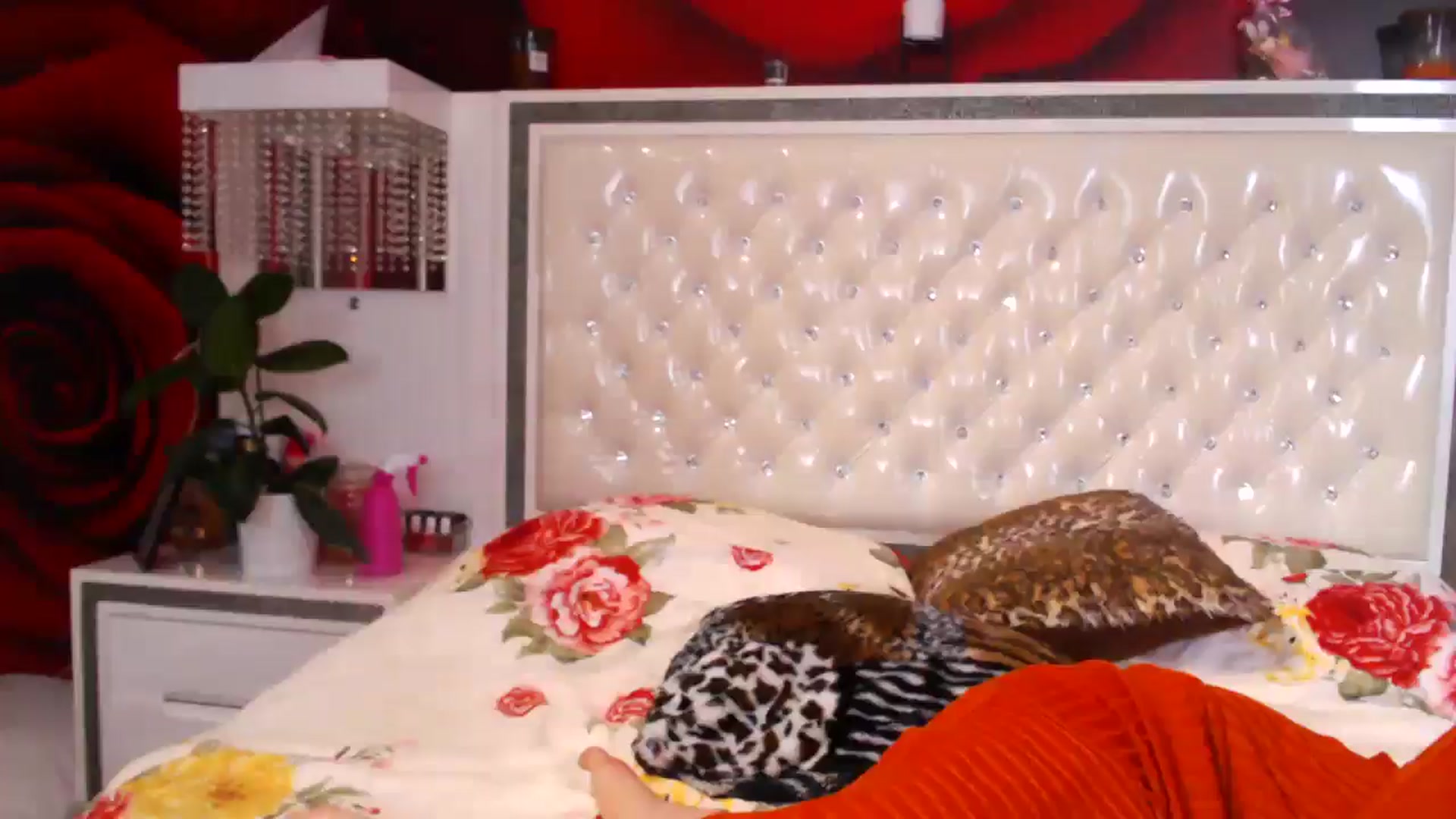Gallery image thumbnail from NikkyCZ's myfreecams stream on, 05/26/2025, 15:44 image 7 of 20