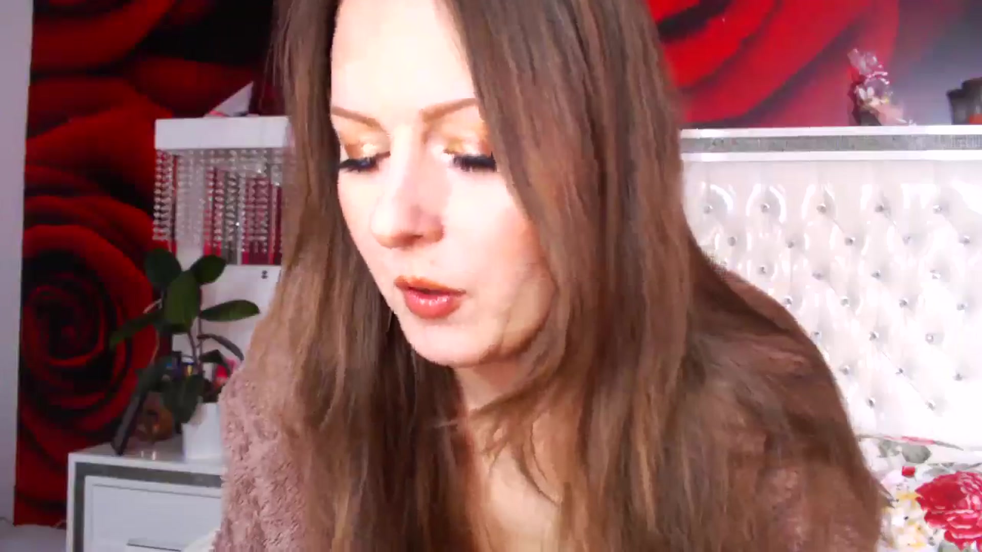 Gallery image thumbnail from NikkyCZ's myfreecams stream on, 05/27/2025, 11:57 image 11 of 20