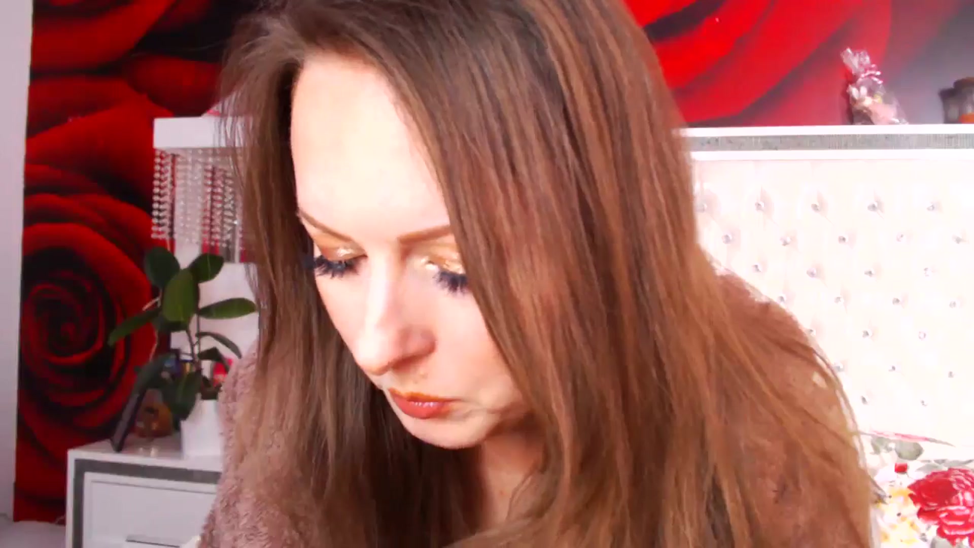 Gallery image thumbnail from NikkyCZ's myfreecams stream on, 05/27/2025, 11:57 image 17 of 20