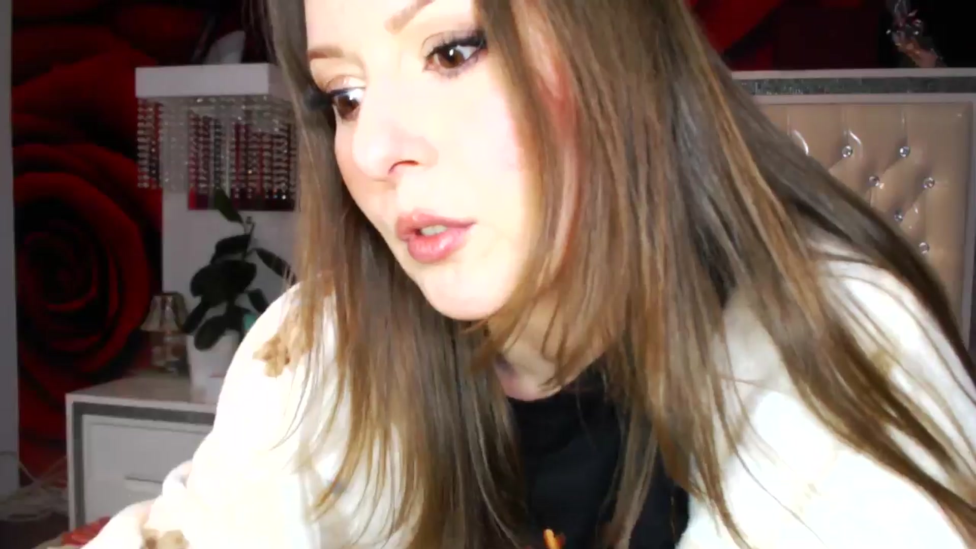 Gallery image thumbnail from NikkyCZ's myfreecams stream on, 02/10/2026, 15:07 image 14 of 20