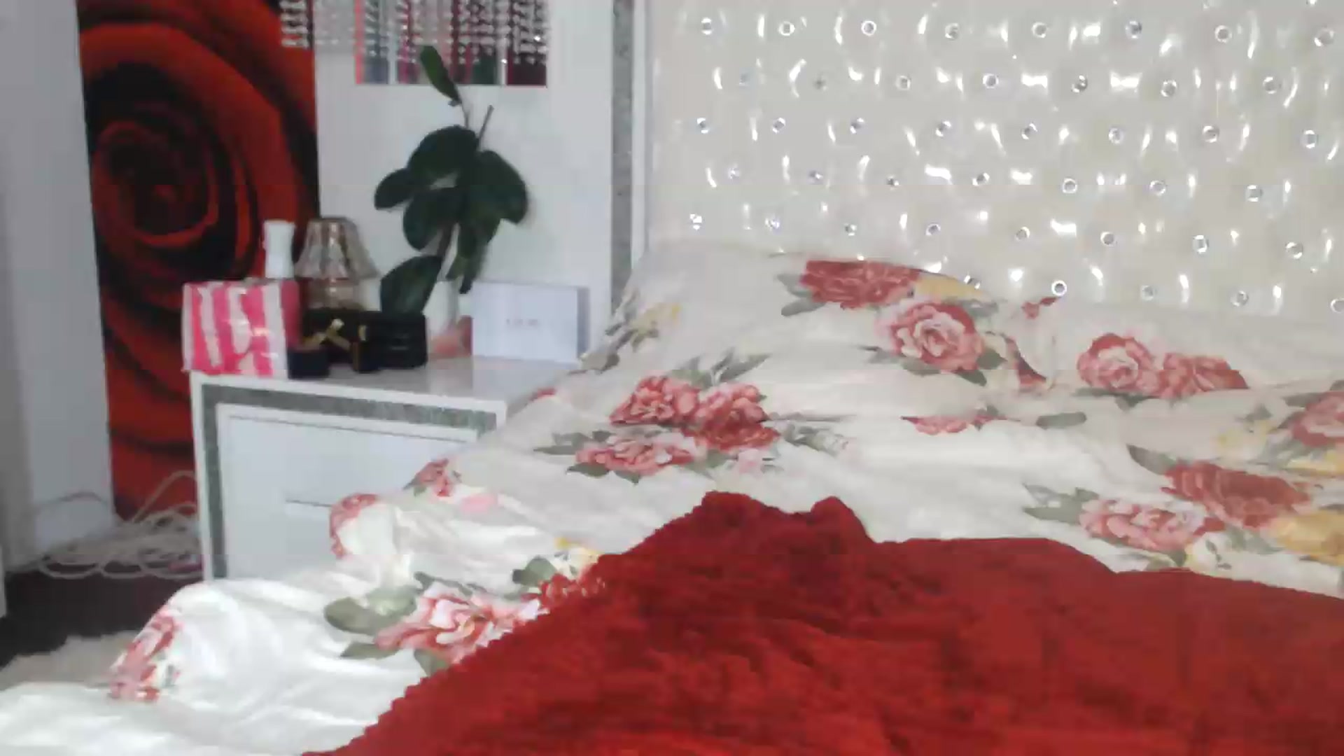Gallery image thumbnail from NikkyCZ's myfreecams stream on, 08/18/2026, 08:24 image 1 of 20