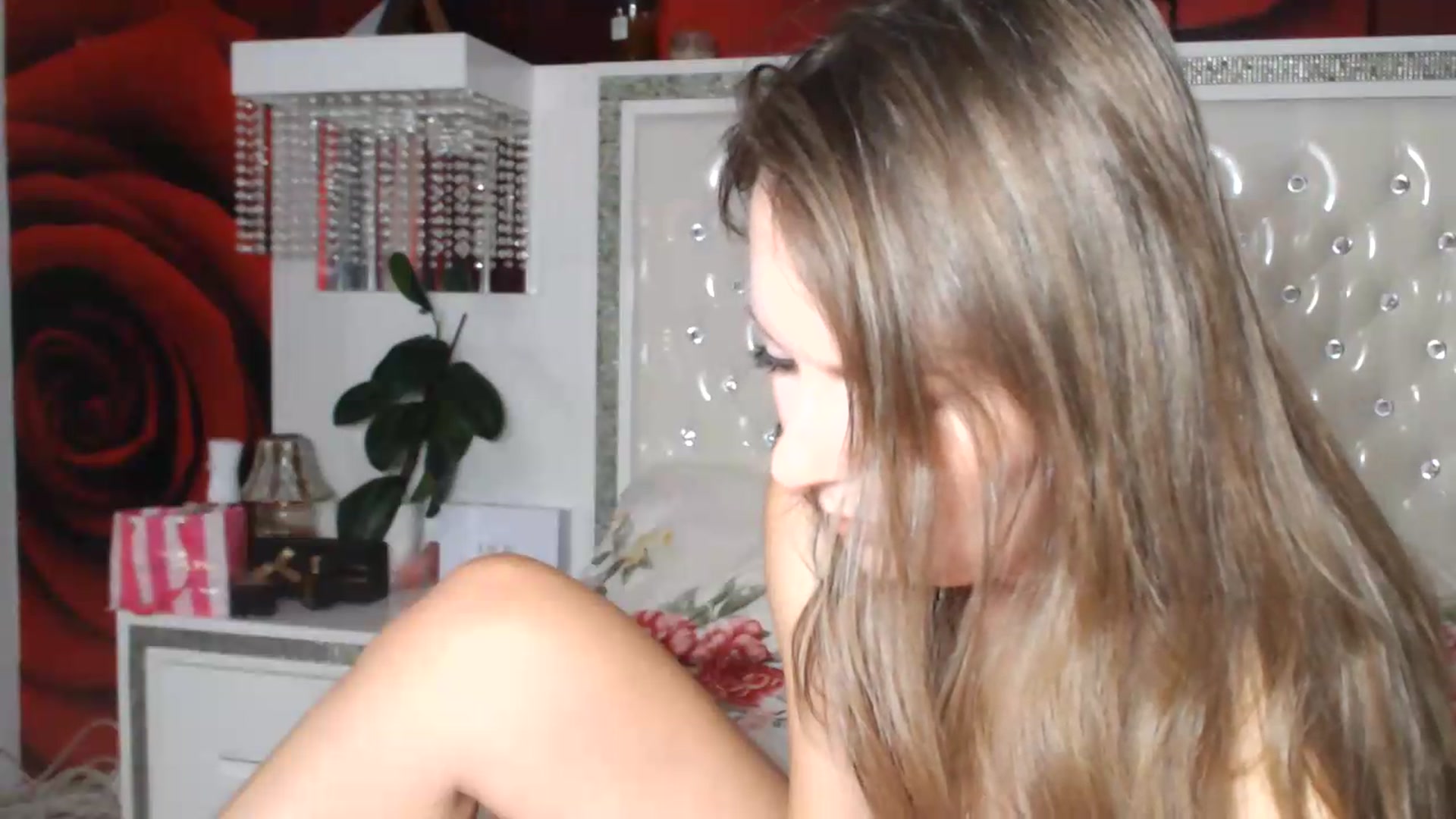 Gallery image thumbnail from NikkyCZ's myfreecams stream on, 08/18/2026, 12:37 image 15 of 20