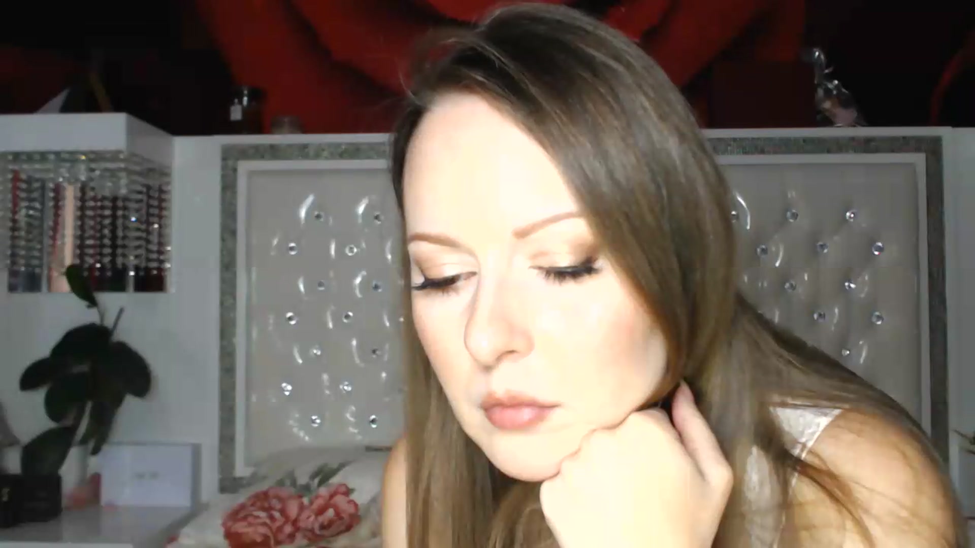 Gallery image thumbnail from NikkyCZ's myfreecams stream on, 08/19/2026, 13:52 image 17 of 20