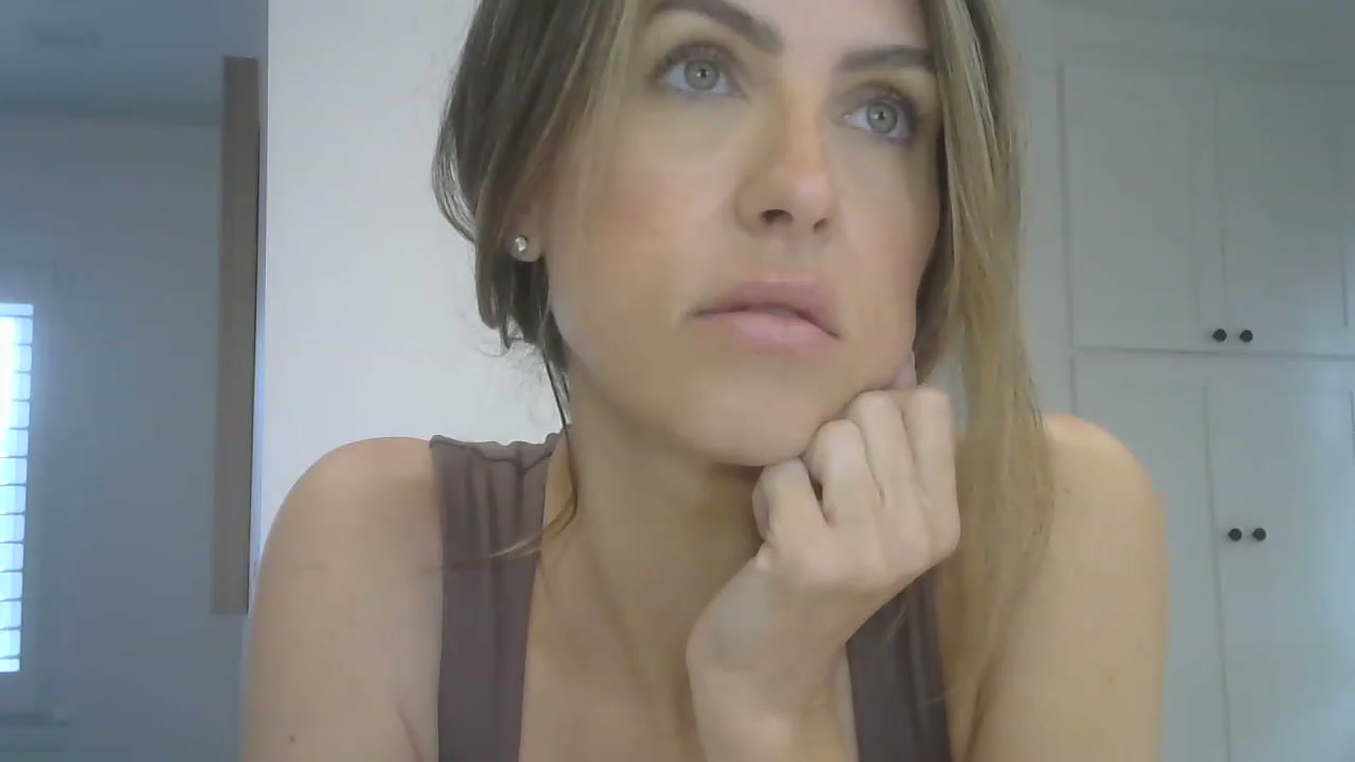 Gallery image thumbnail from NikkyLeigh's myfreecams stream on, 05/24/2023, 16:38 image 14 of 20