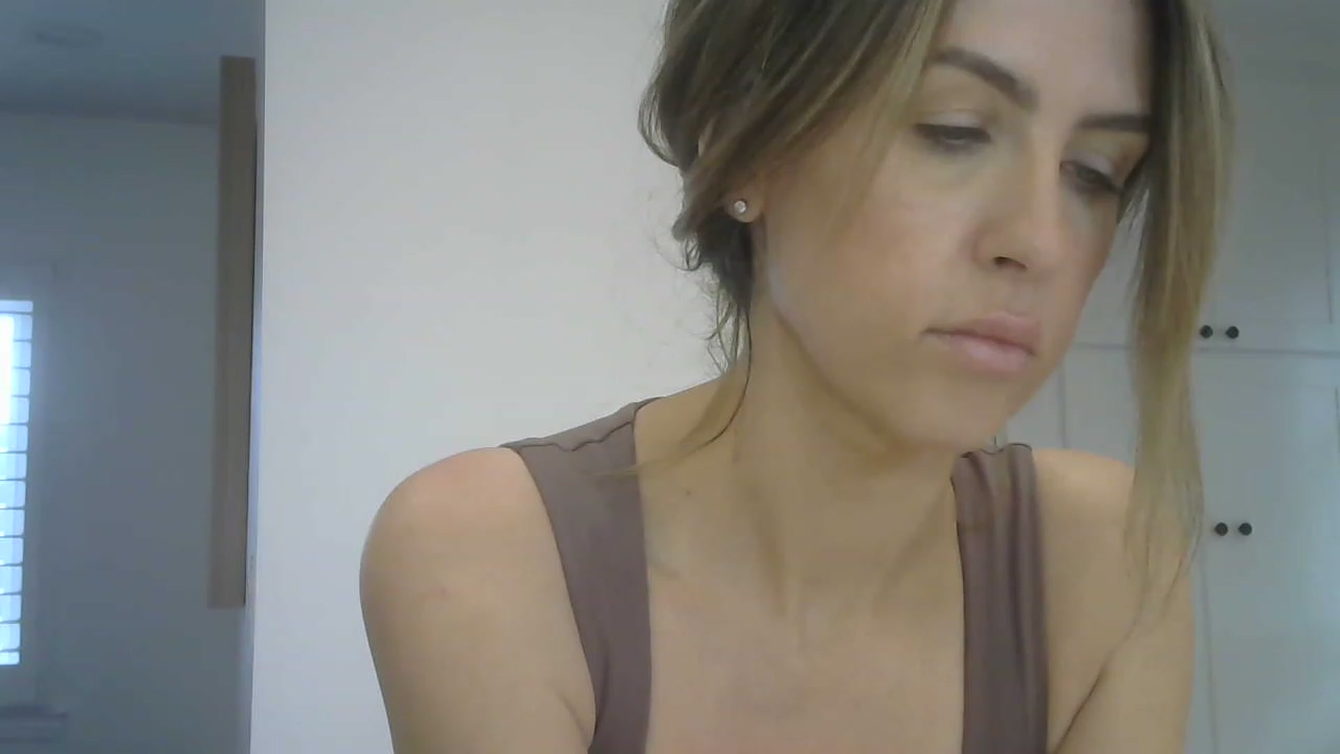 Gallery image thumbnail from NikkyLeigh's myfreecams stream on, 05/24/2023, 16:38 image 5 of 20