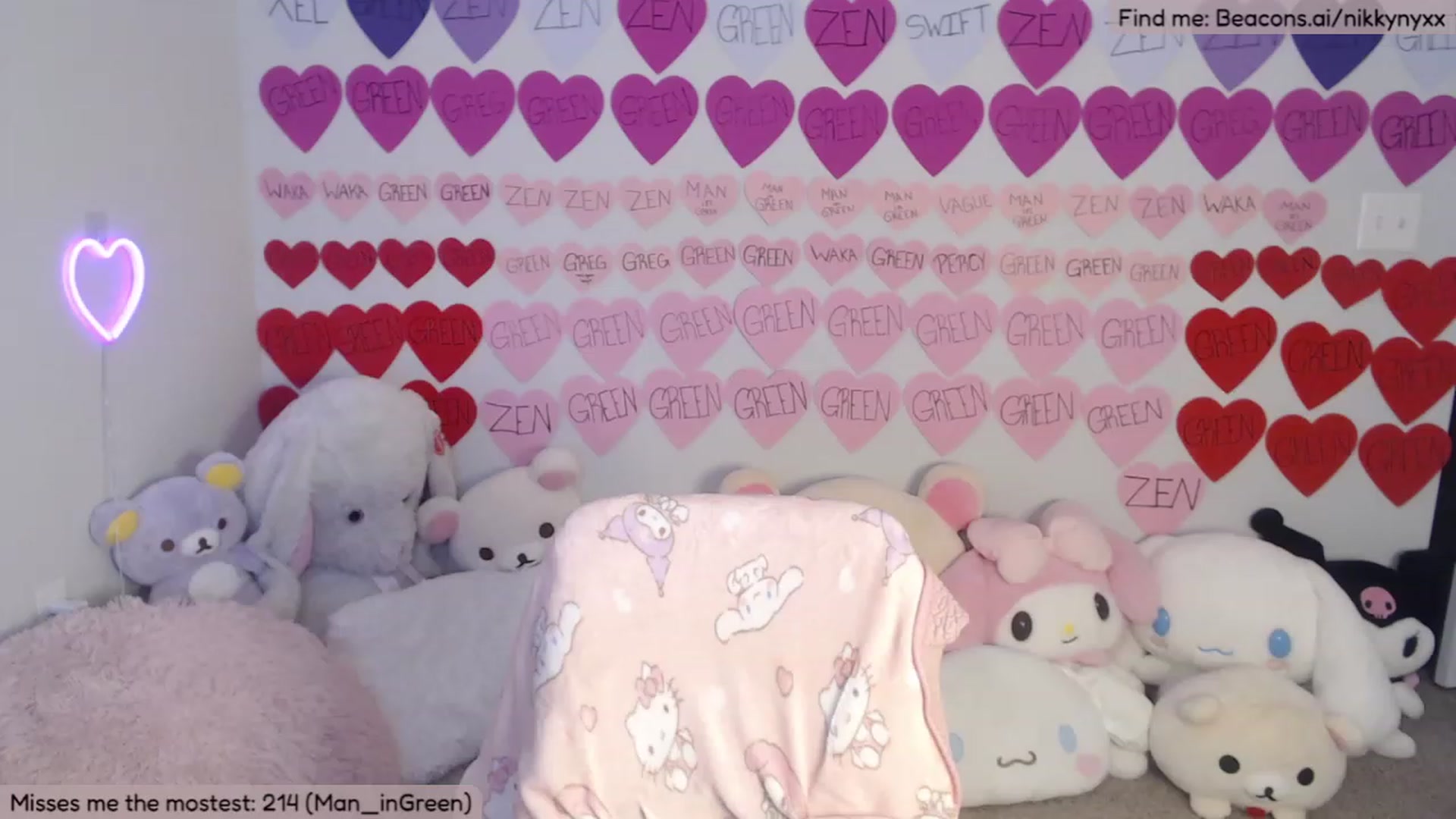 Gallery image thumbnail from NikkyNyxx's myfreecams stream on, 03/15/2024, 07:24 image 16 of 20