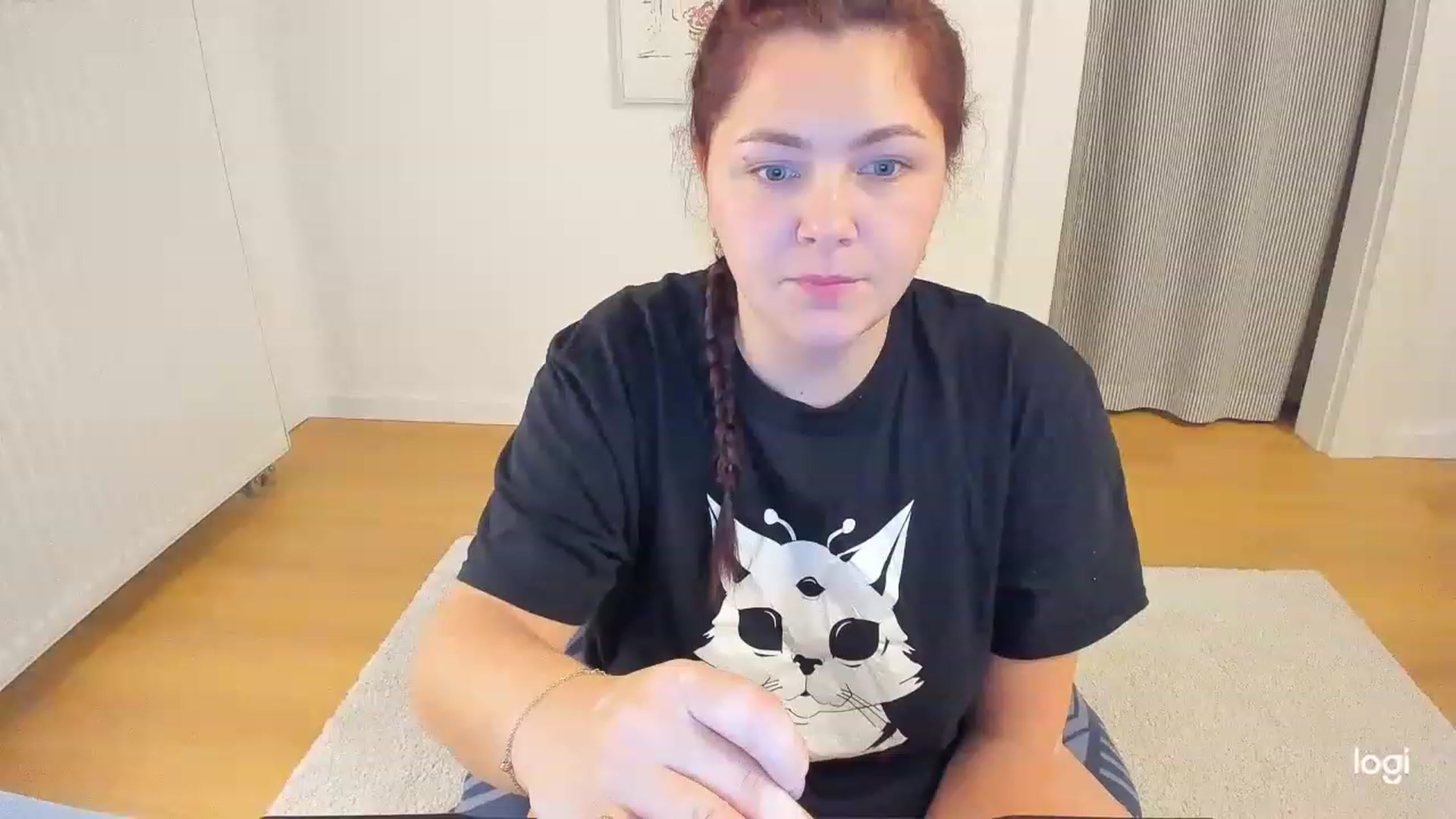 Gallery image thumbnail from Nikky_Ray's myfreecams stream on, 12/03/2022, 19:37 image 8 of 20