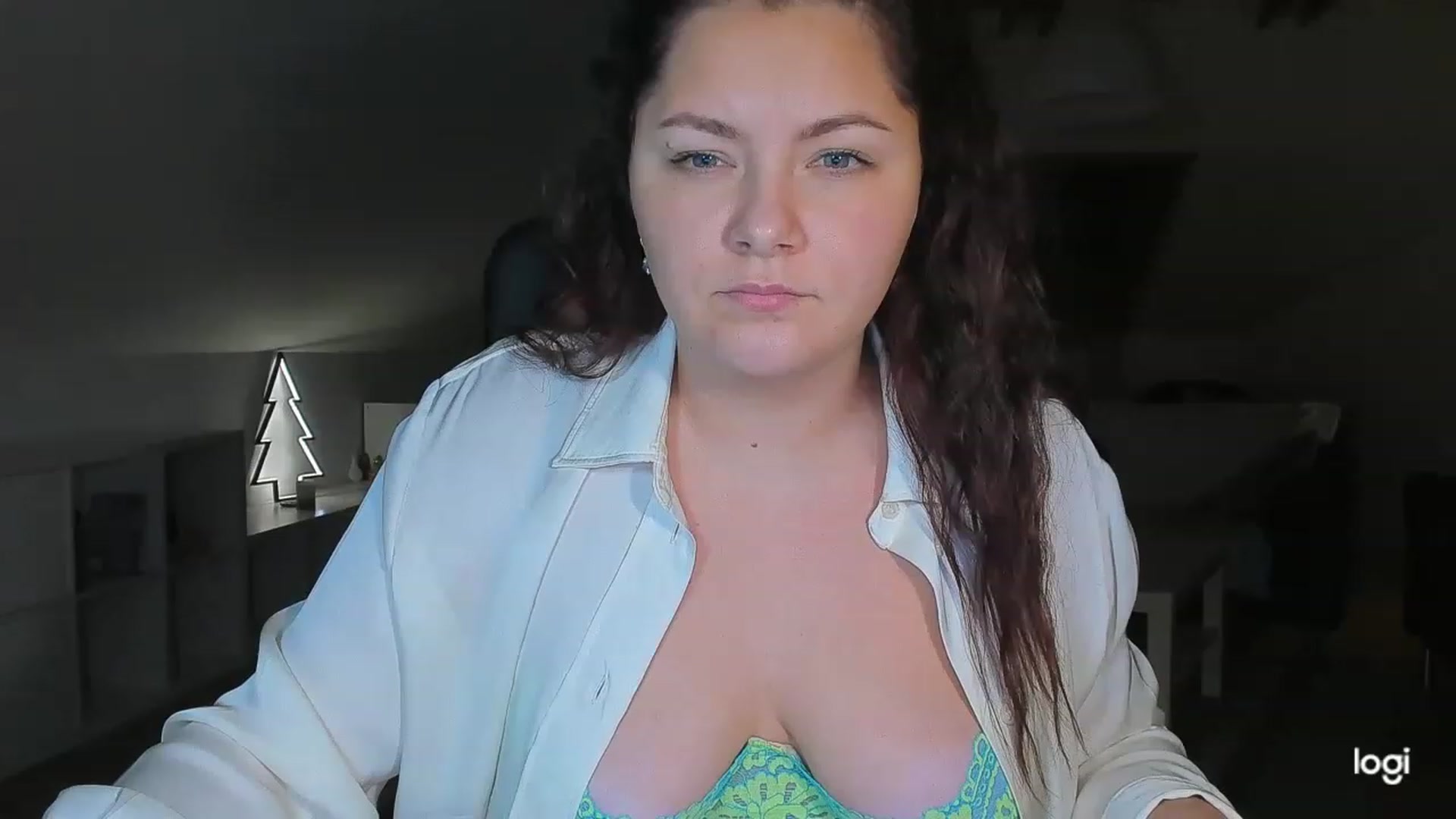 Gallery image thumbnail from Nikky_Ray's myfreecams stream on, 12/06/2022, 24:51 image 3 of 20