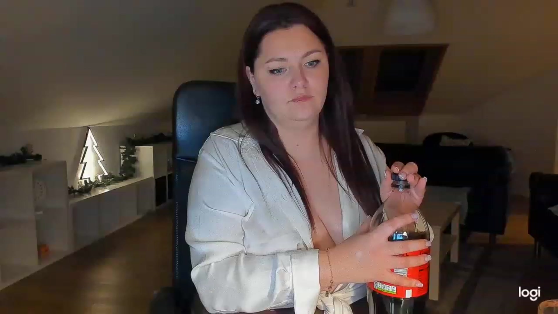 Gallery image thumbnail from Nikky_Ray's myfreecams stream on, 12/08/2022, 01:40 image 20 of 20