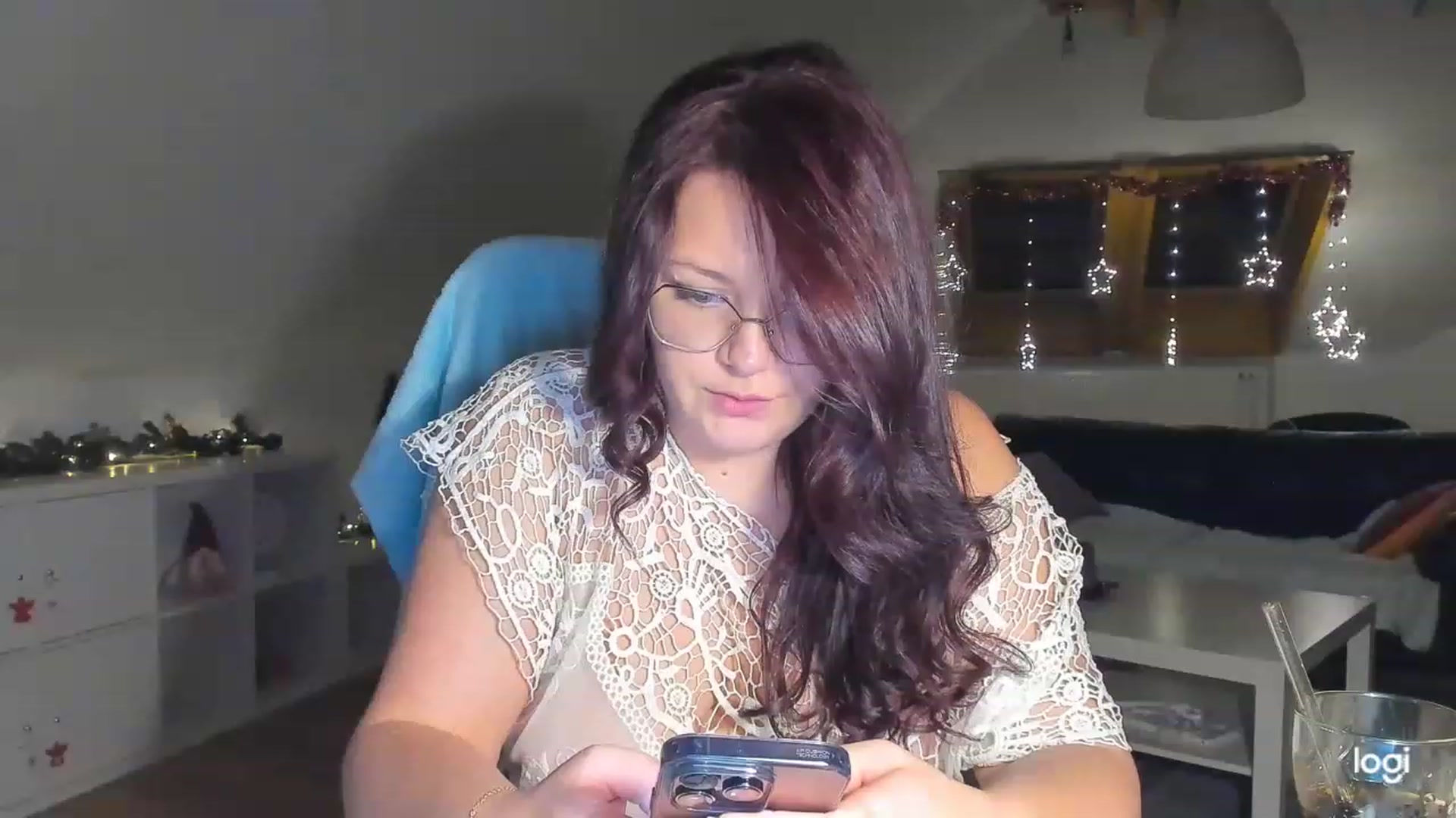 Gallery image thumbnail from Nikky_Ray's myfreecams stream on, 12/19/2022, 18:21 image 19 of 20