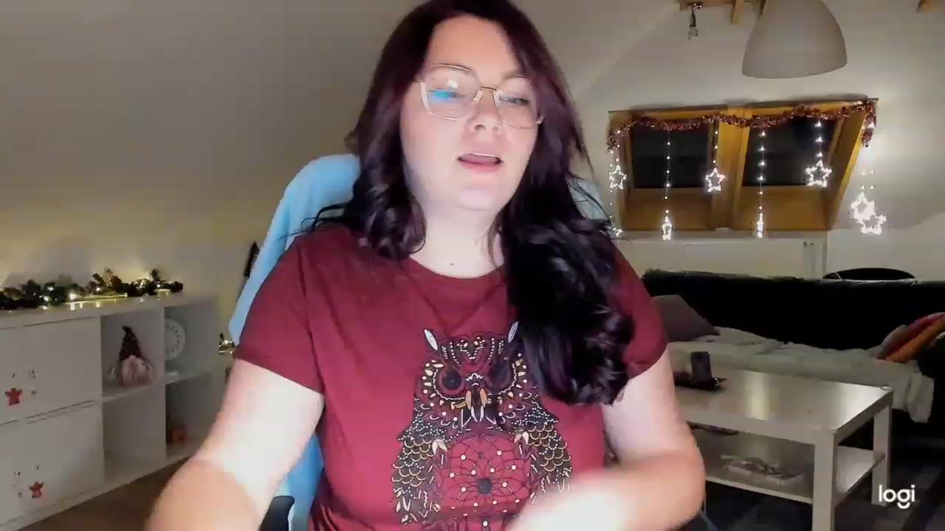 Gallery image thumbnail from Nikky_Ray's myfreecams stream on, 12/19/2022, 18:53 image 12 of 20