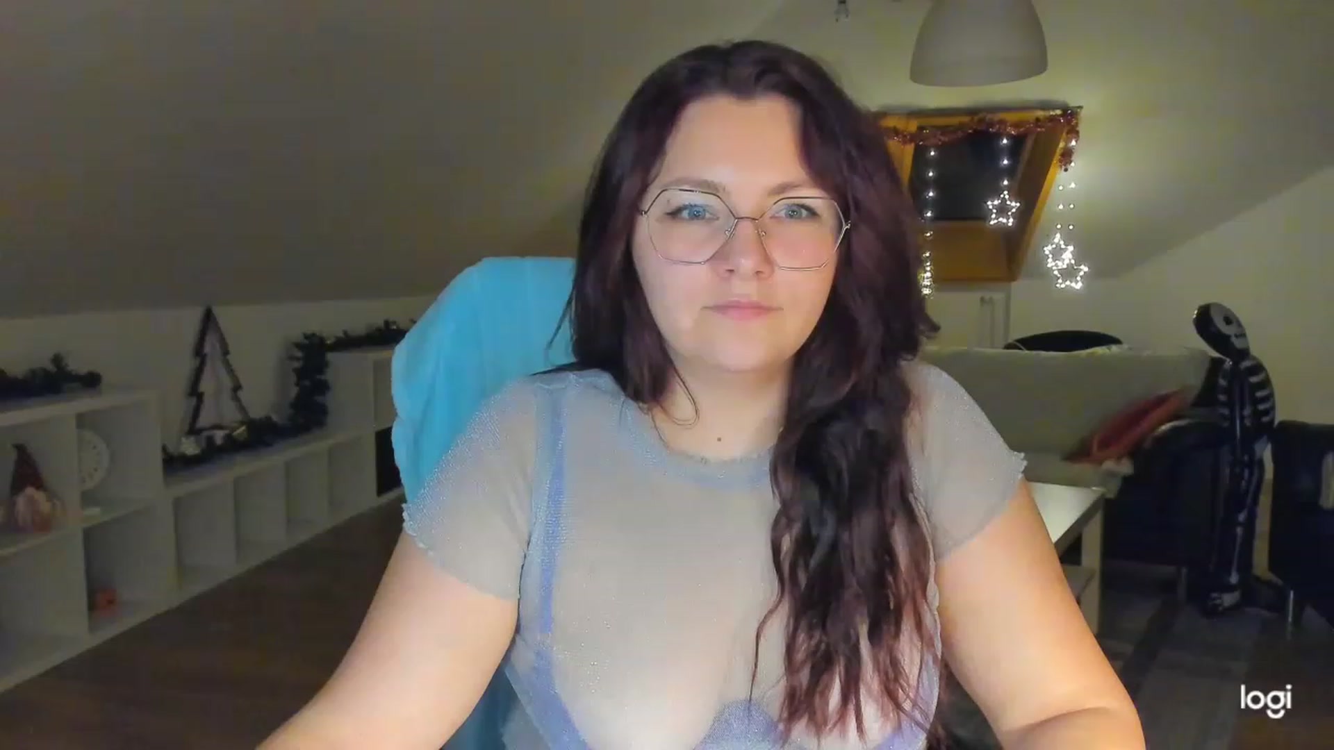 Gallery image thumbnail from Nikky_Ray's myfreecams stream on, 12/23/2022, 20:57 image 9 of 20