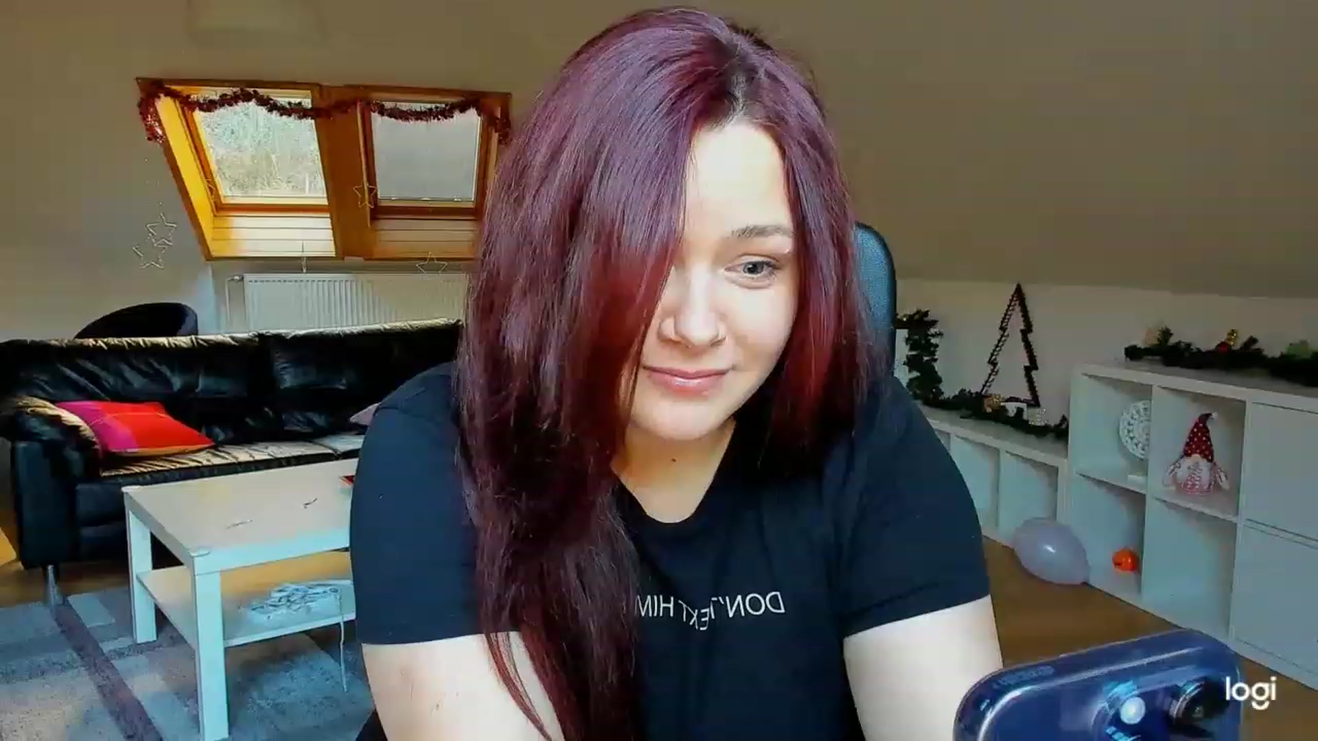 Gallery image thumbnail from Nikky_Ray's myfreecams stream on, 12/27/2022, 15:49 image 1 of 20