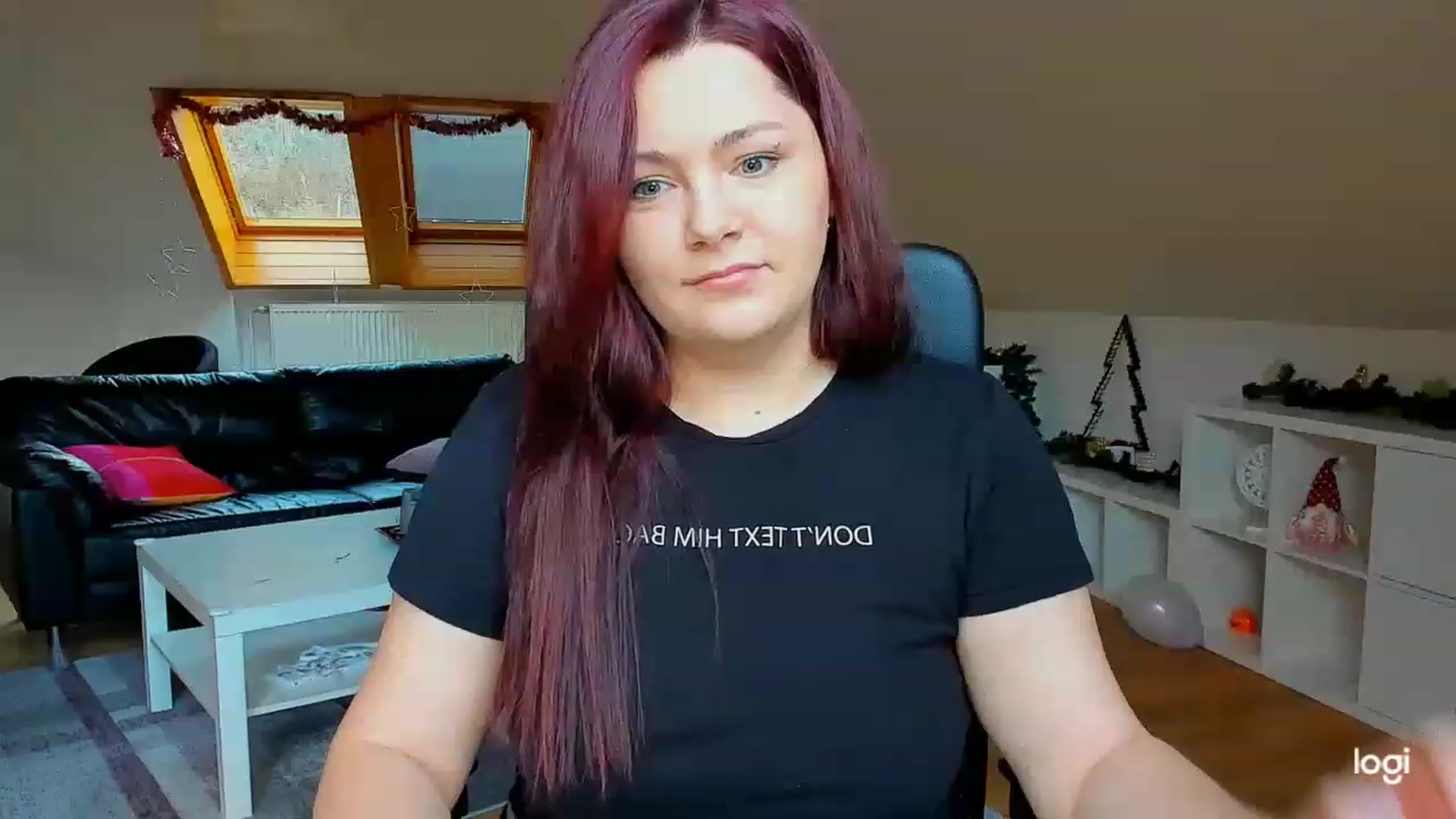 Gallery image thumbnail from Nikky_Ray's myfreecams stream on, 12/27/2022, 15:49 image 3 of 20