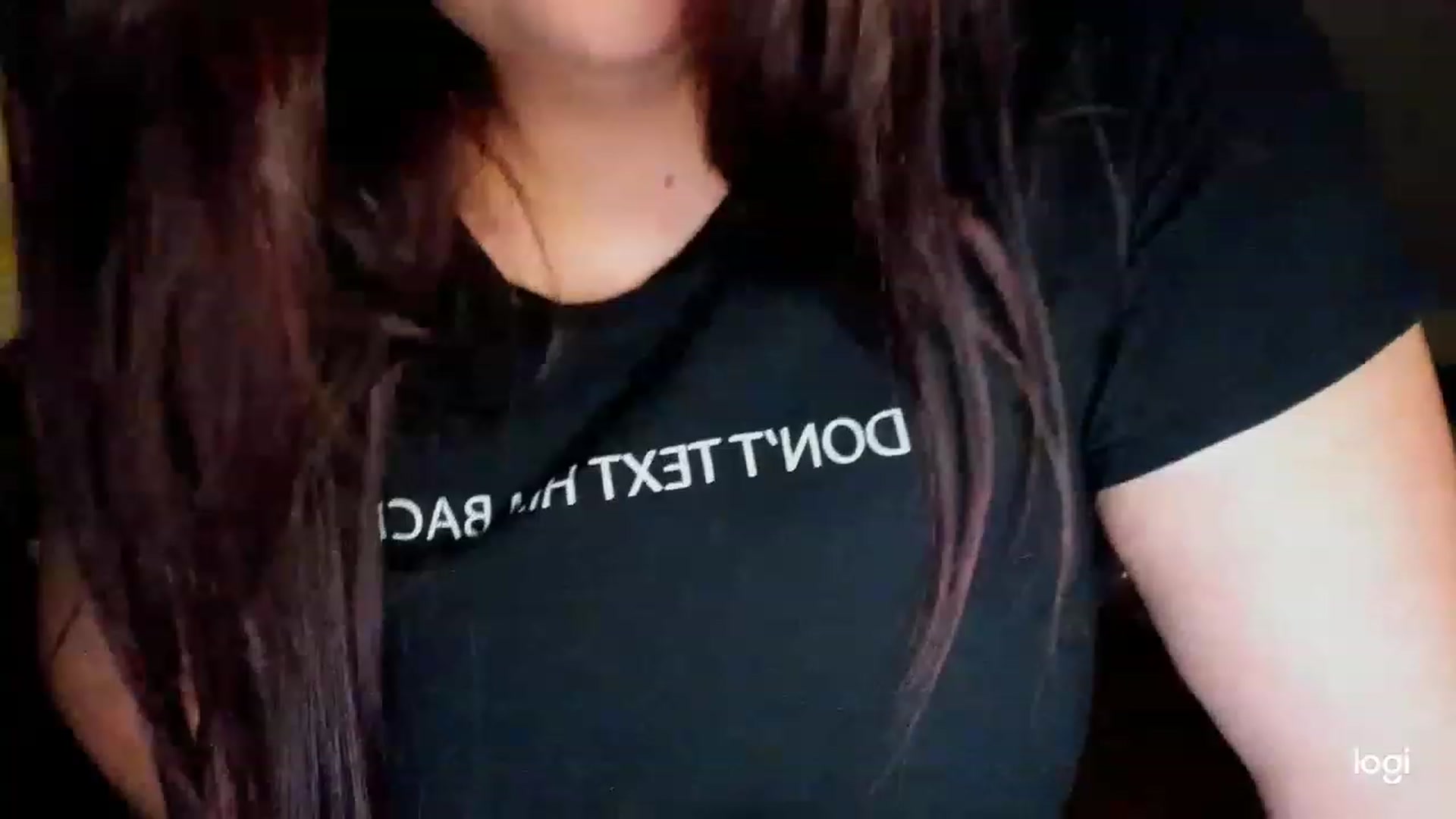 Gallery image thumbnail from Nikky_Ray's myfreecams stream on, 12/27/2022, 17:30 image 14 of 20