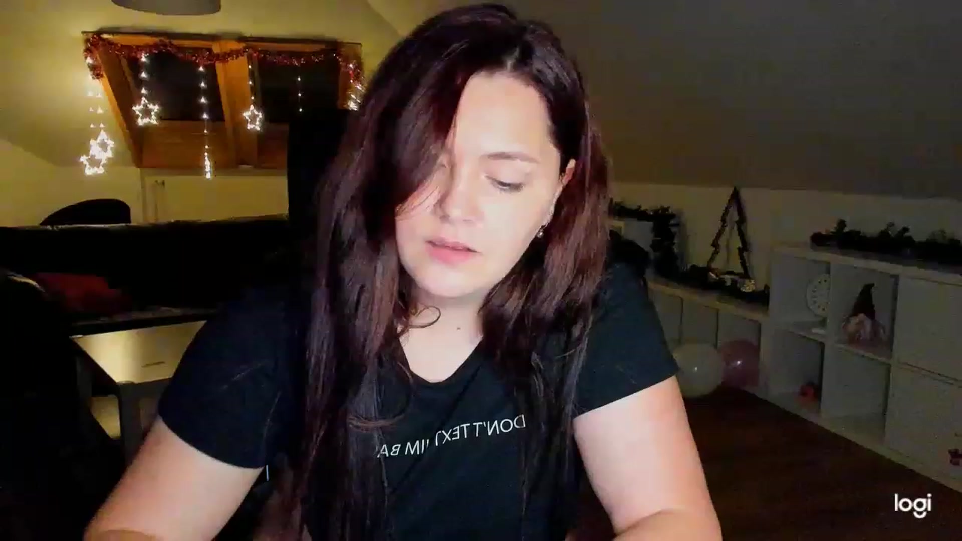 Gallery image thumbnail from Nikky_Ray's myfreecams stream on, 12/27/2022, 17:30 image 9 of 20