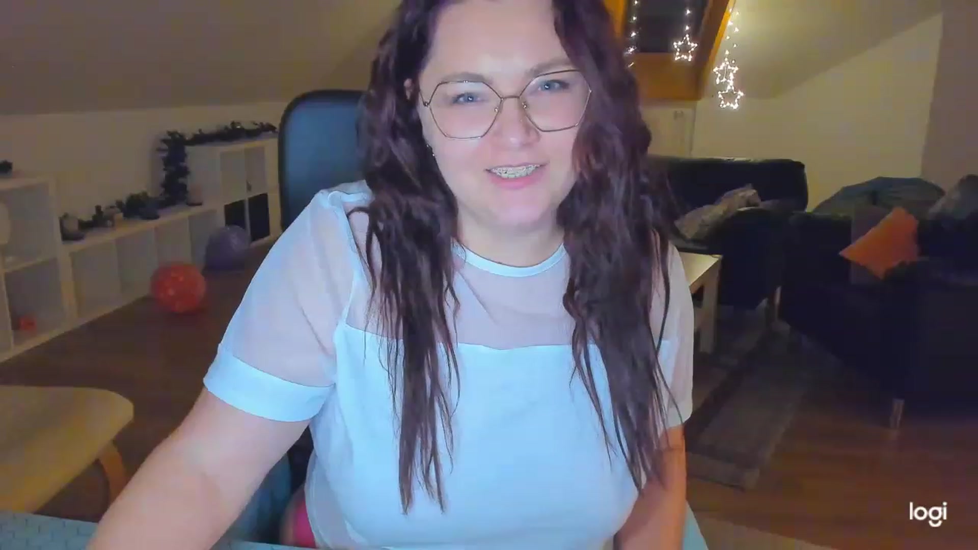 Gallery image thumbnail from Nikky_Ray's myfreecams stream on, 02/06/2023, 19:08 image 8 of 20