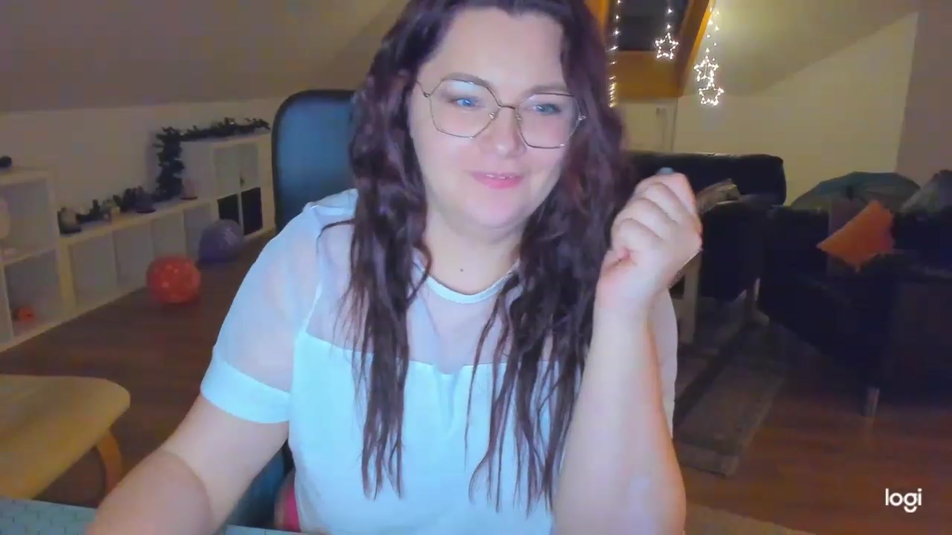 Gallery image thumbnail from Nikky_Ray's myfreecams stream on, 02/06/2023, 19:08 image 10 of 20