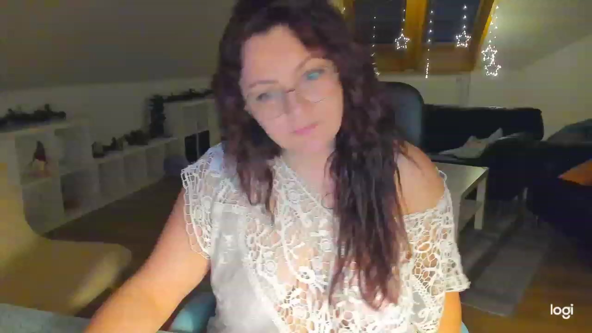 Gallery image thumbnail from Nikky_Ray's myfreecams stream on, 02/07/2023, 16:39 image 17 of 20