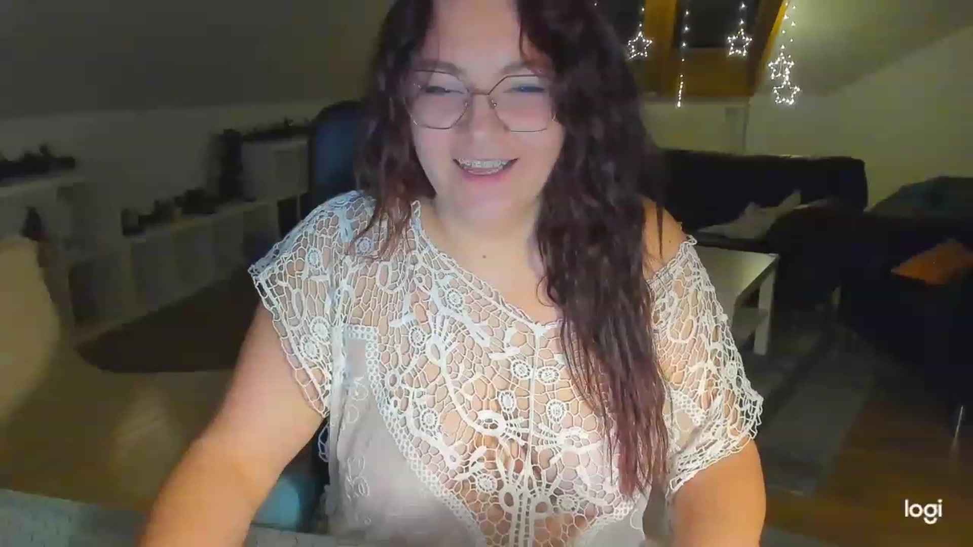 Gallery image thumbnail from Nikky_Ray's myfreecams stream on, 02/07/2023, 18:01 image 3 of 20