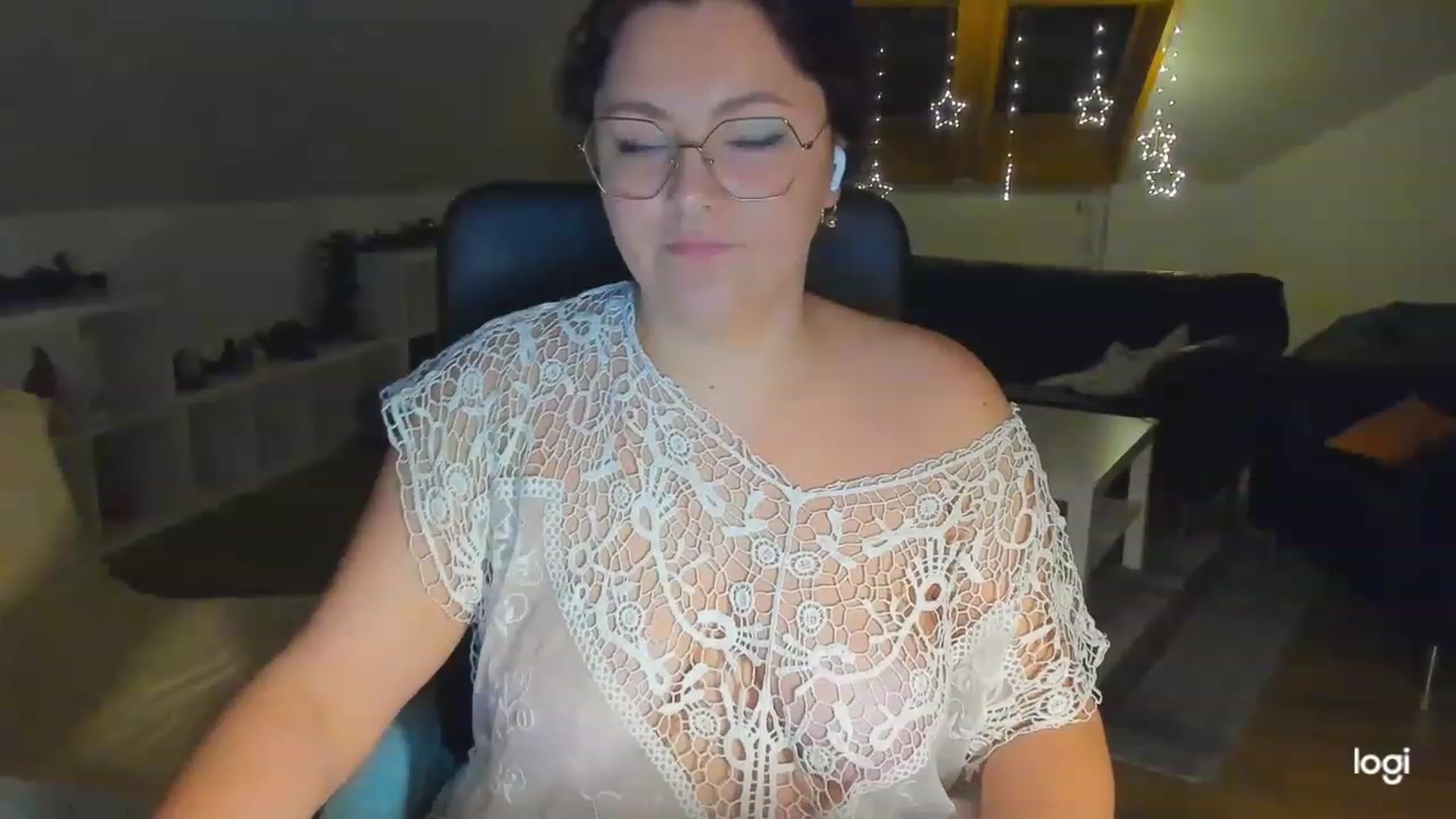 Gallery image thumbnail from Nikky_Ray's myfreecams stream on, 02/07/2023, 18:01 image 19 of 20