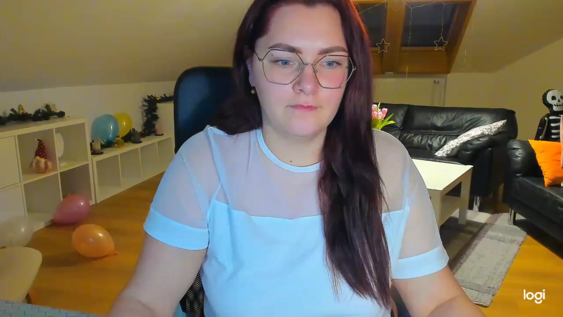 Gallery image thumbnail from Nikky_Ray's myfreecams stream on, 02/17/2023, 17:08 image 17 of 20