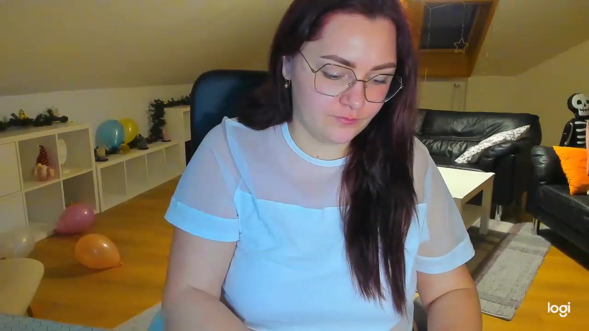 Gallery image thumbnail from Nikky_Ray's myfreecams stream on, 02/17/2023, 17:08 image 19 of 20