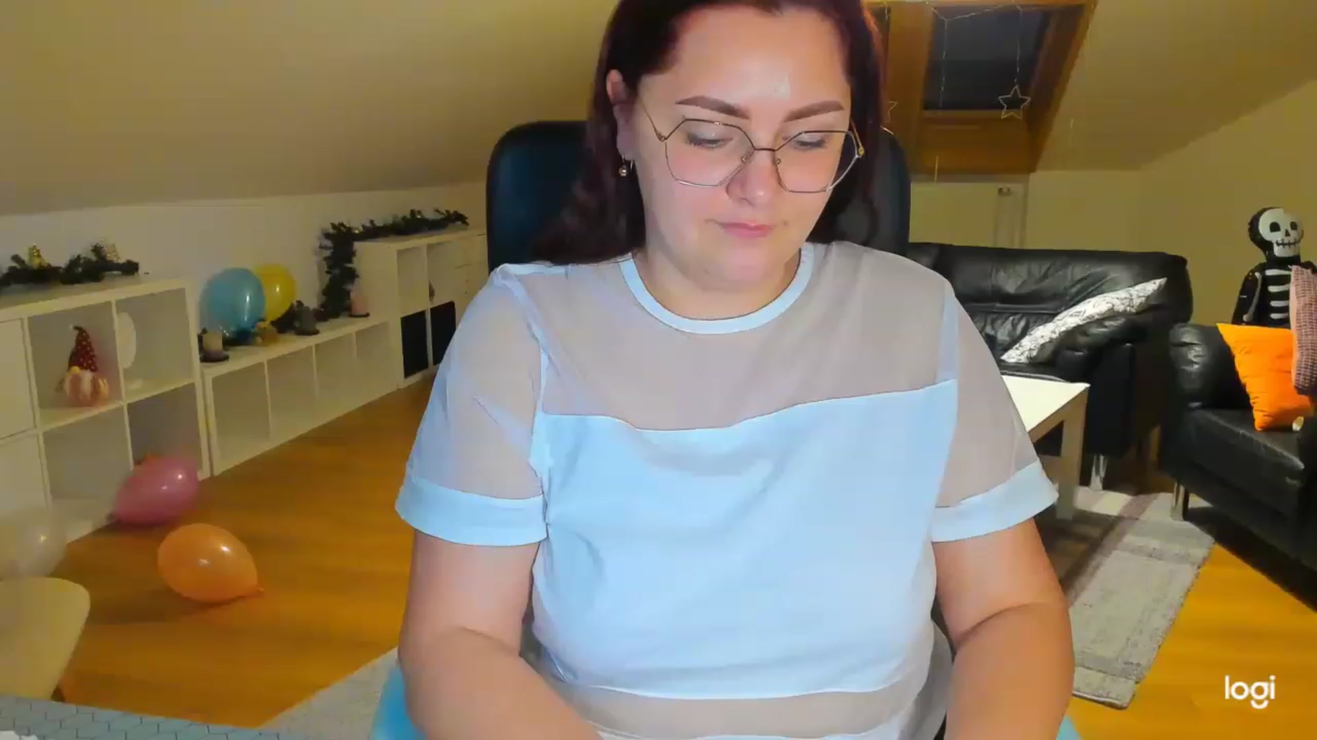 Gallery image thumbnail from Nikky_Ray's myfreecams stream on, 02/17/2023, 20:24 image 10 of 20
