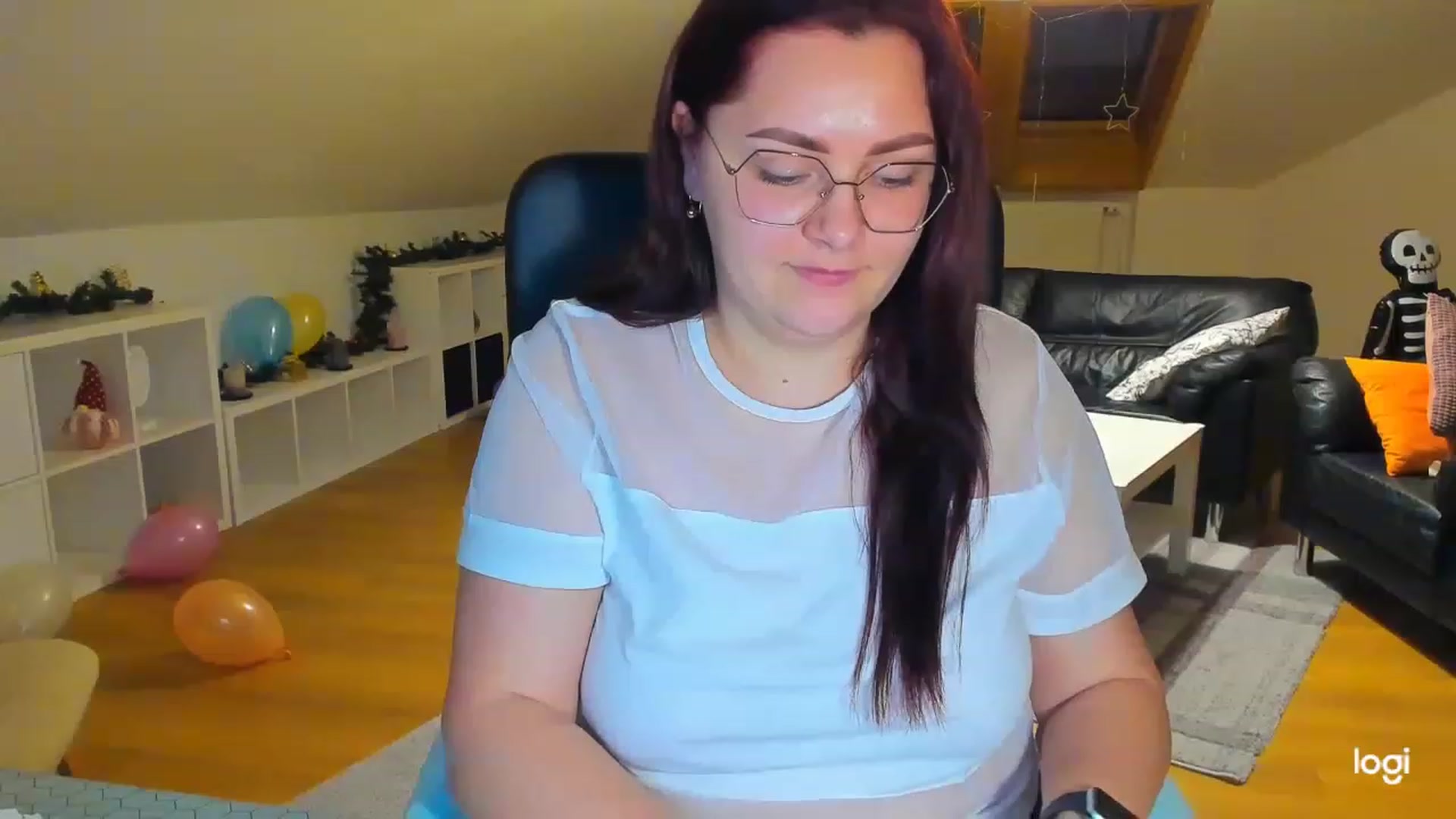Gallery image thumbnail from Nikky_Ray's myfreecams stream on, 02/17/2023, 20:24 image 5 of 20