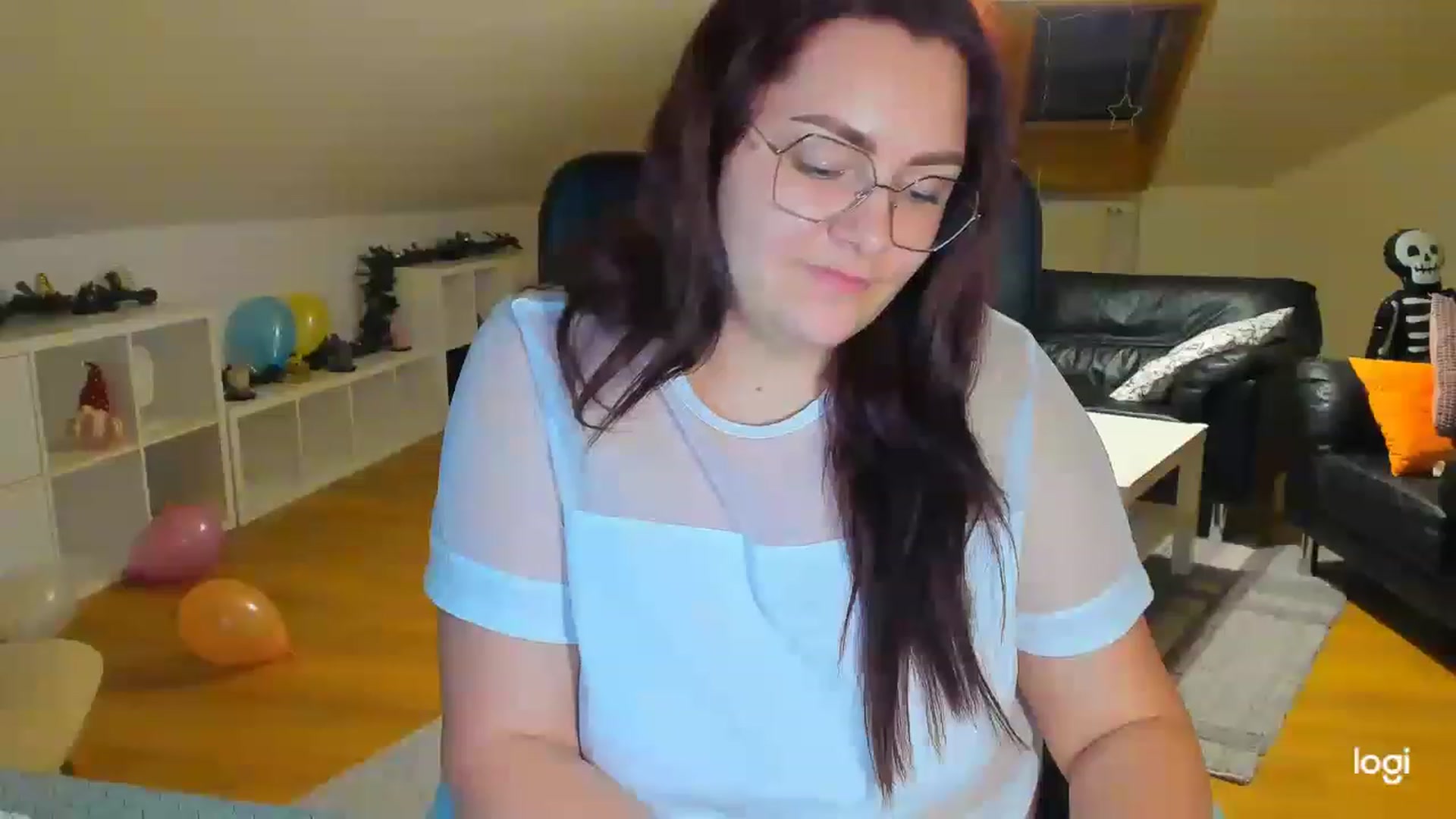 Gallery image thumbnail from Nikky_Ray's myfreecams stream on, 02/17/2023, 20:24 image 17 of 20
