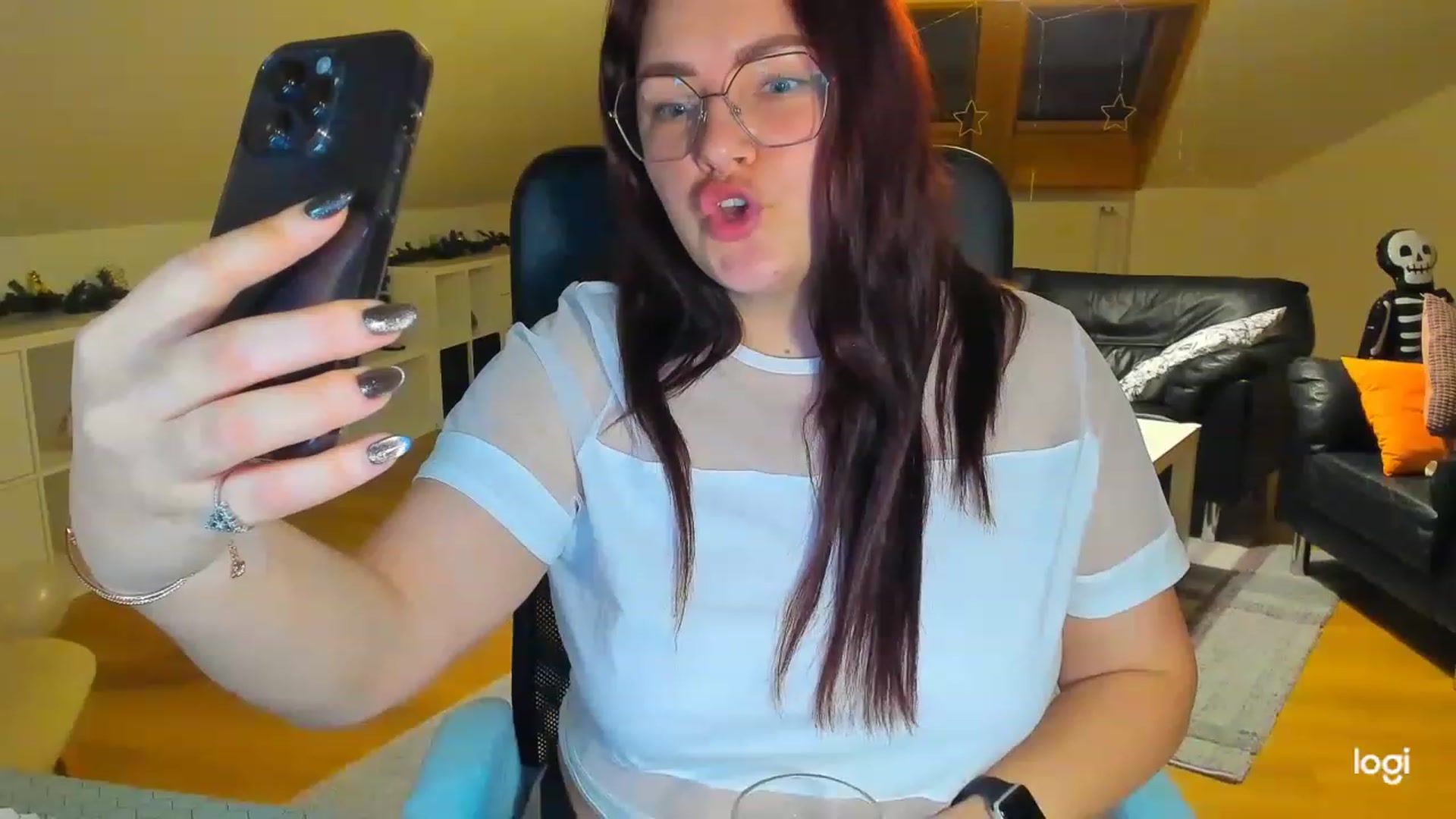 Gallery image thumbnail from Nikky_Ray's myfreecams stream on, 02/17/2023, 20:24 image 2 of 20