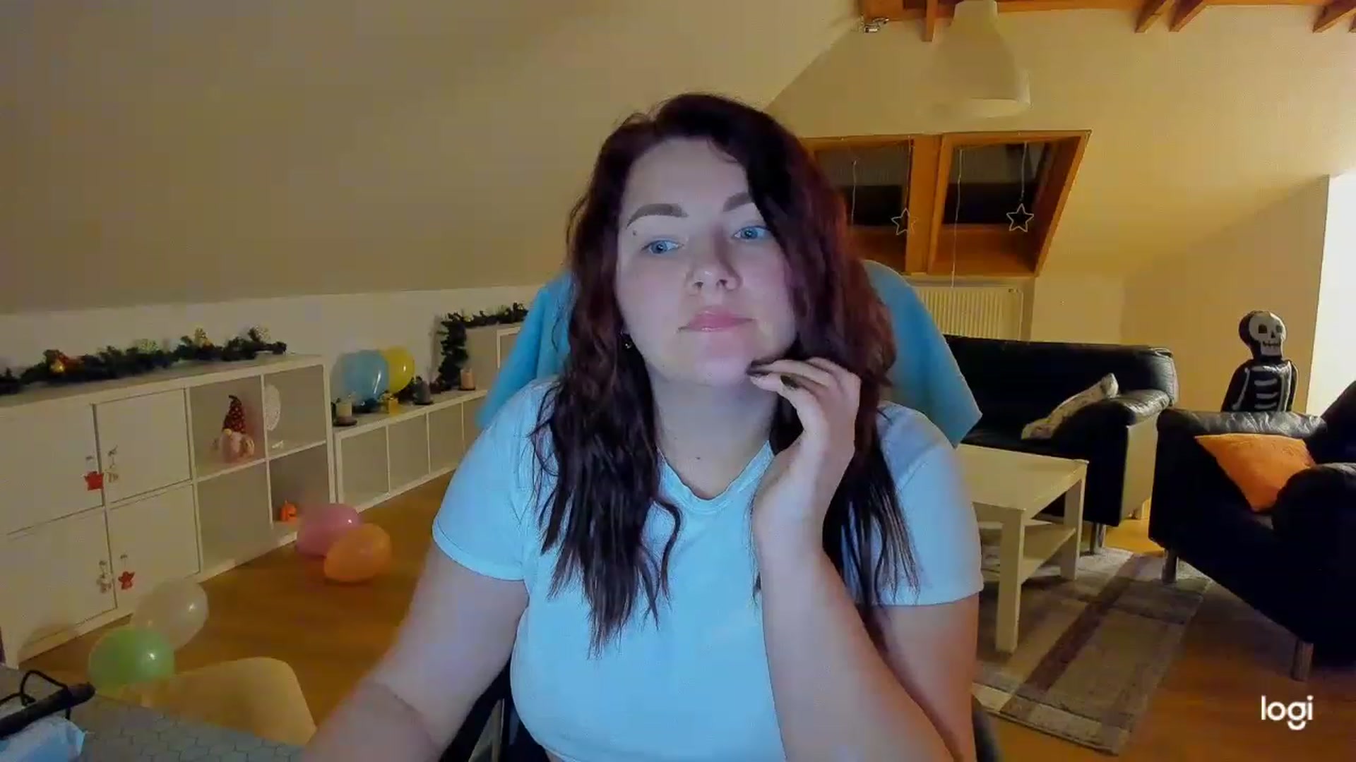 Gallery image thumbnail from Nikky_Ray's myfreecams stream on, 02/22/2023, 18:11 image 10 of 20