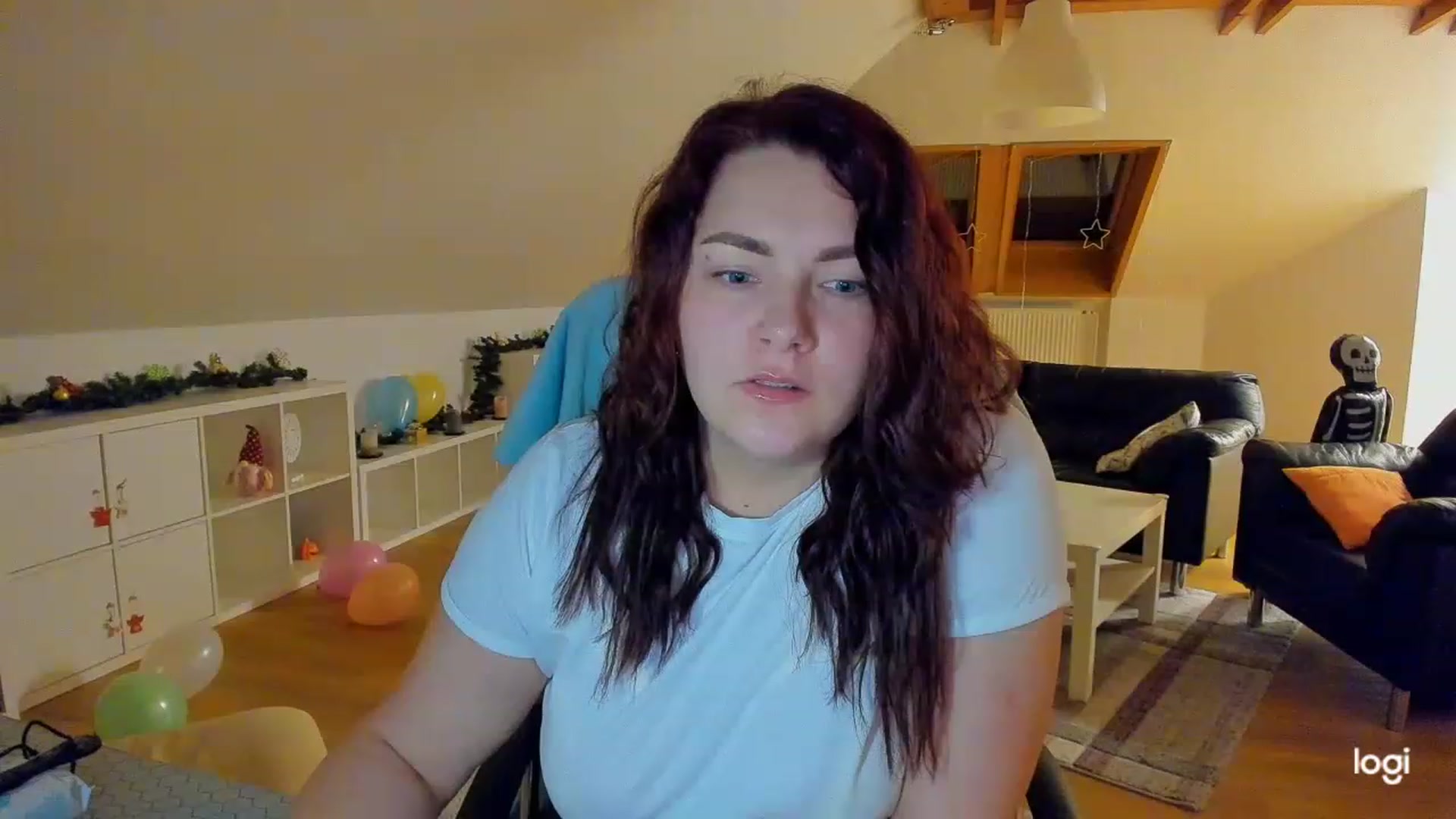Gallery image thumbnail from Nikky_Ray's myfreecams stream on, 02/22/2023, 18:11 image 4 of 20
