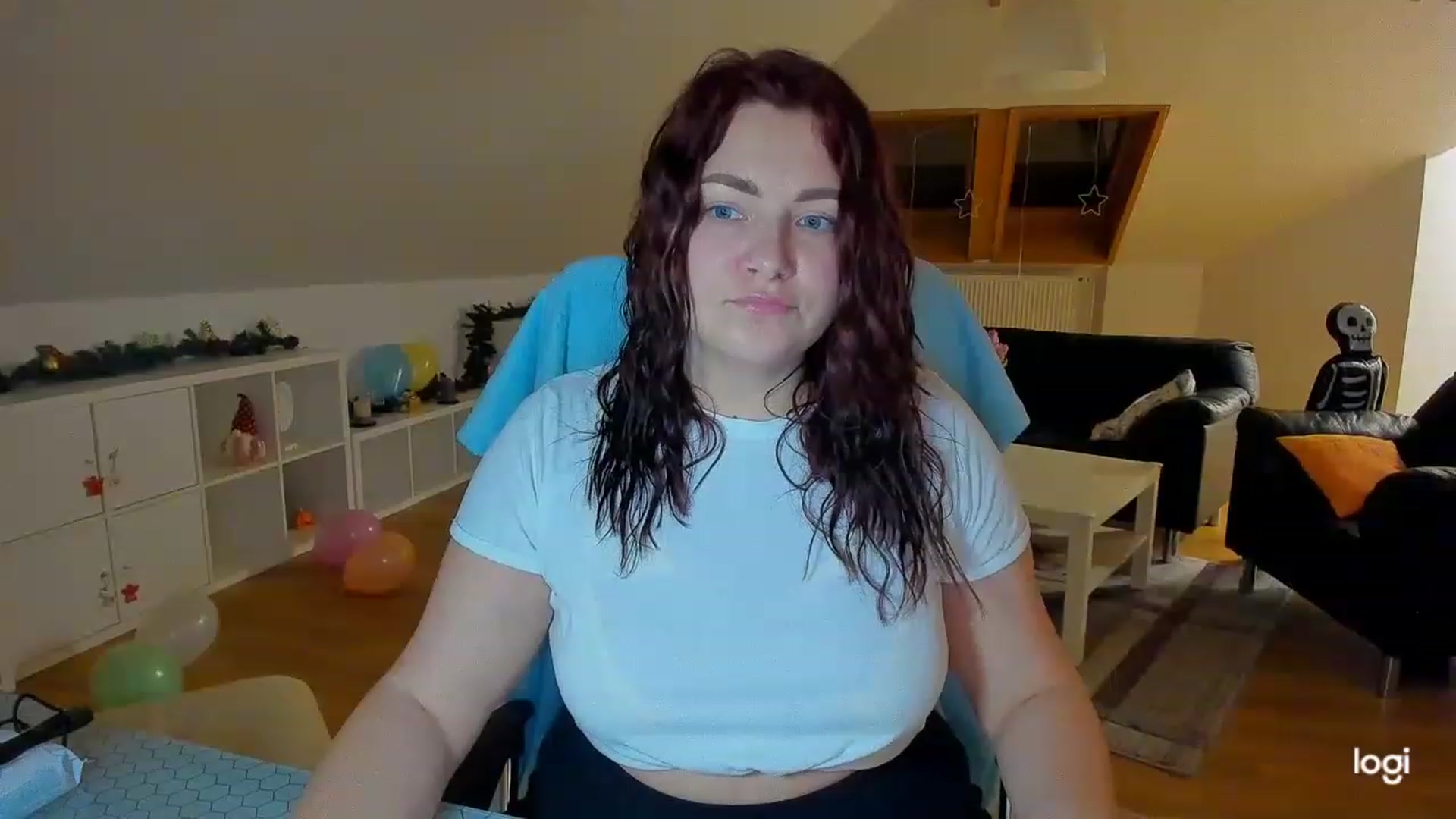 Gallery image thumbnail from Nikky_Ray's myfreecams stream on, 02/22/2023, 19:00 image 8 of 20