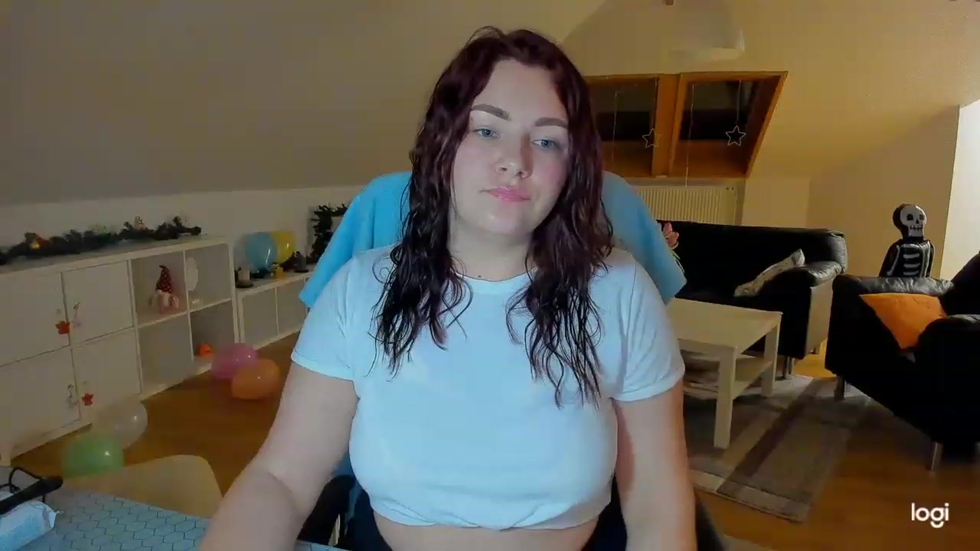 Gallery image thumbnail from Nikky_Ray's myfreecams stream on, 02/22/2023, 19:00 image 6 of 20