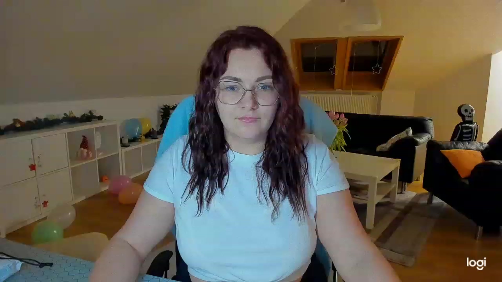 Gallery image thumbnail from Nikky_Ray's myfreecams stream on, 02/22/2023, 21:06 image 5 of 20