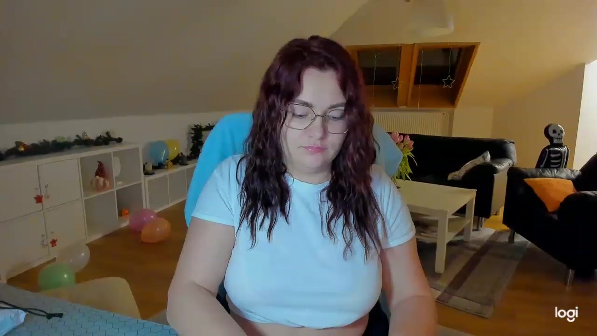 Gallery image thumbnail from Nikky_Ray's myfreecams stream on, 02/22/2023, 21:06 image 9 of 20