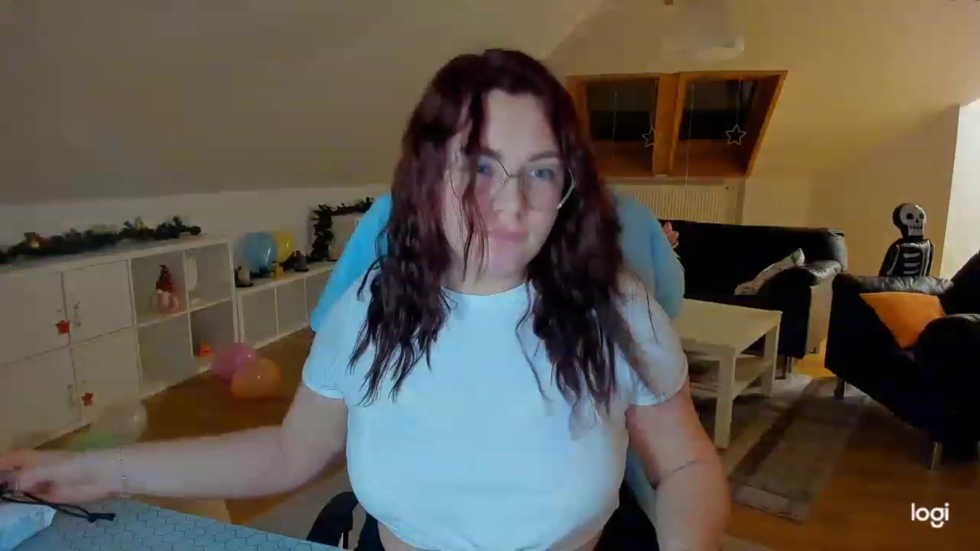 Gallery image thumbnail from Nikky_Ray's myfreecams stream on, 02/22/2023, 21:06 image 4 of 20