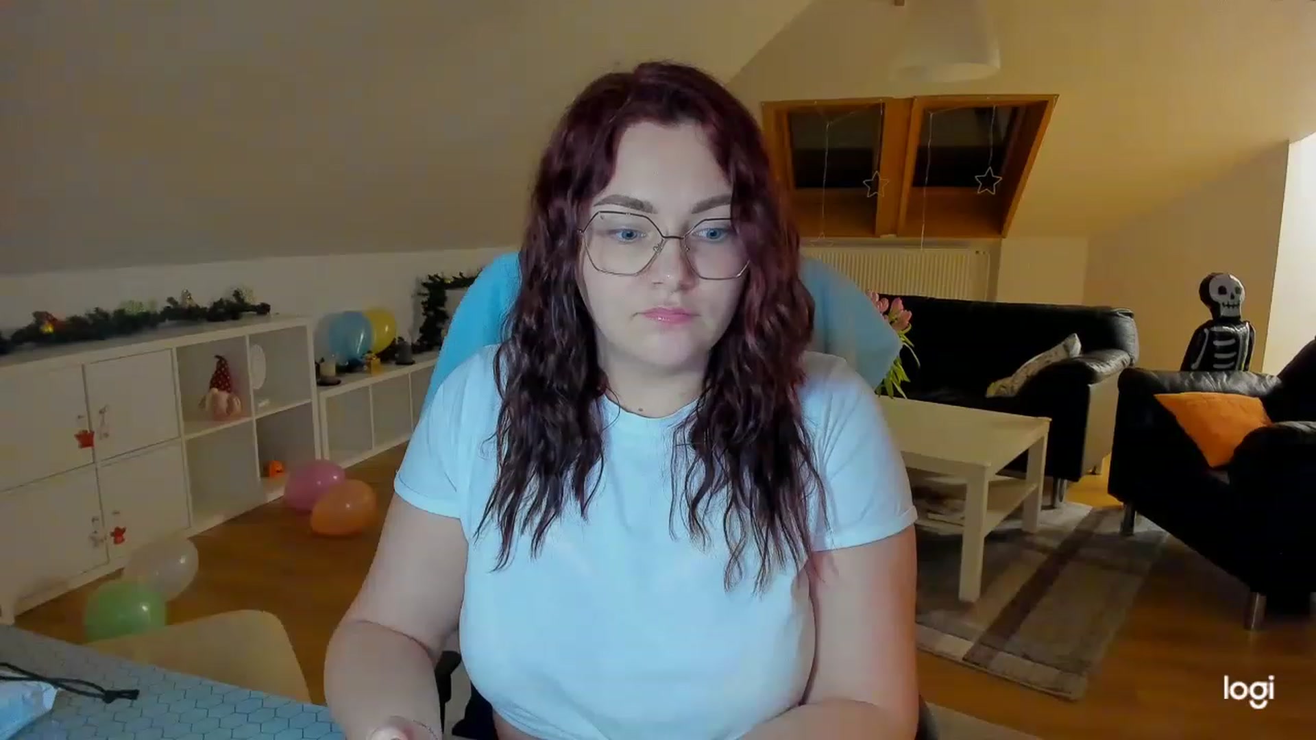 Gallery image thumbnail from Nikky_Ray's myfreecams stream on, 02/22/2023, 21:06 image 6 of 20