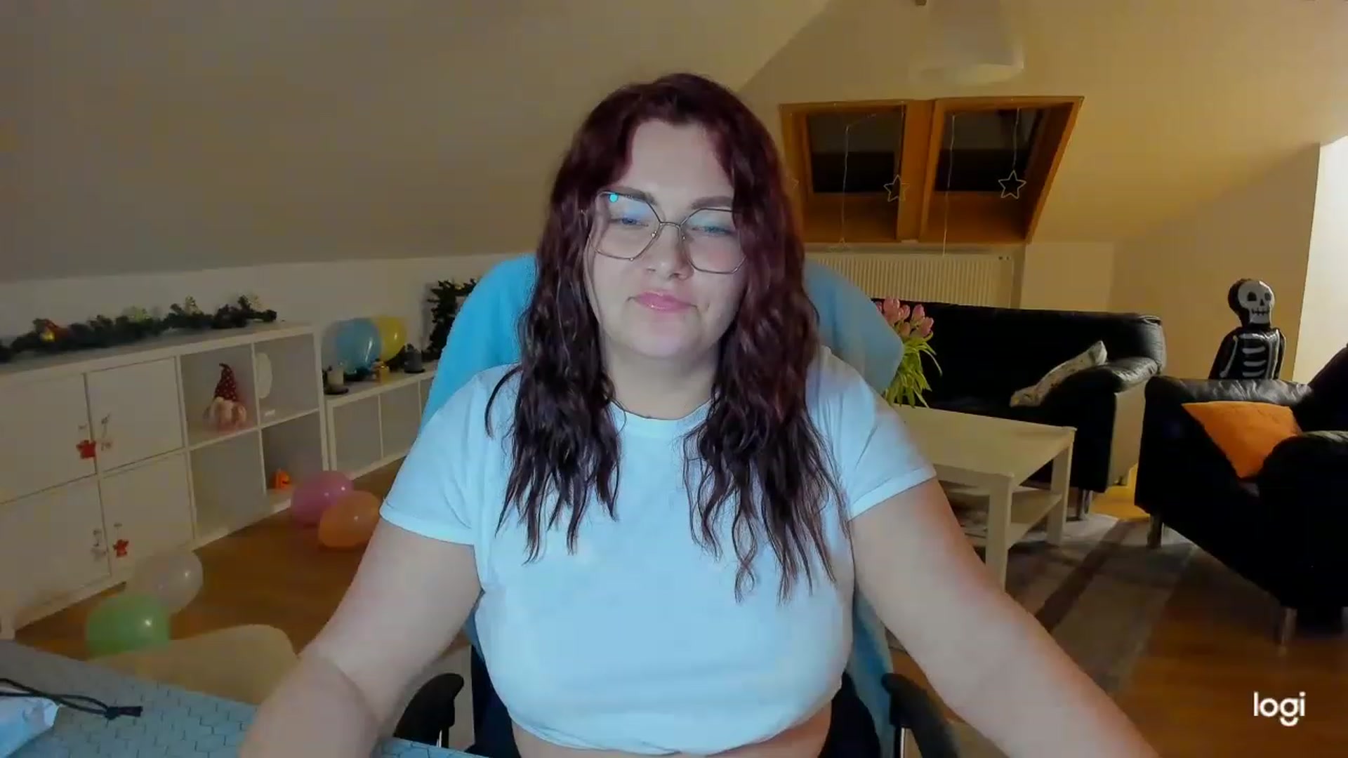 Gallery image thumbnail from Nikky_Ray's myfreecams stream on, 02/22/2023, 21:06 image 10 of 20