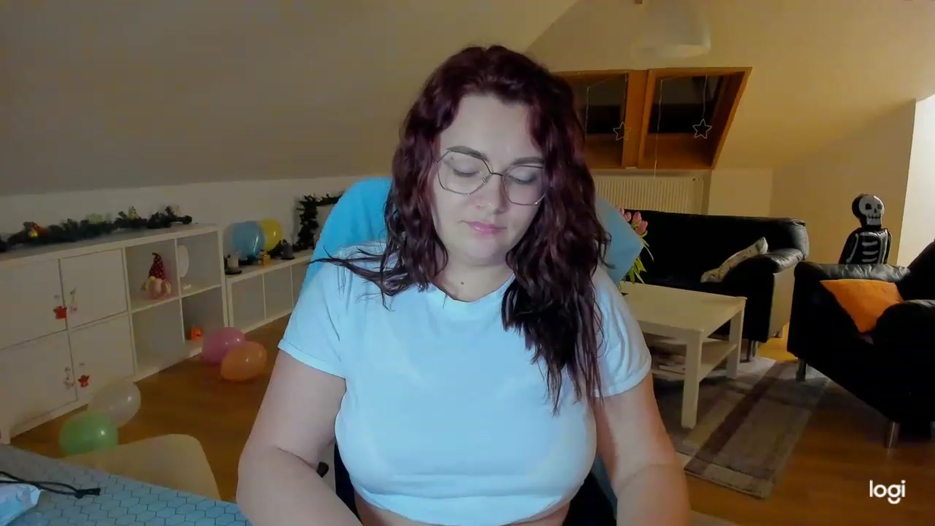 Gallery image thumbnail from Nikky_Ray's myfreecams stream on, 02/22/2023, 21:06 image 13 of 20